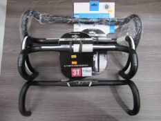 4 x handlebars: 1 x Pro Discover 44cm (RRP£44.99); 2 x 3T Pro (RRP£48.74 each) and Control Tech (RRP