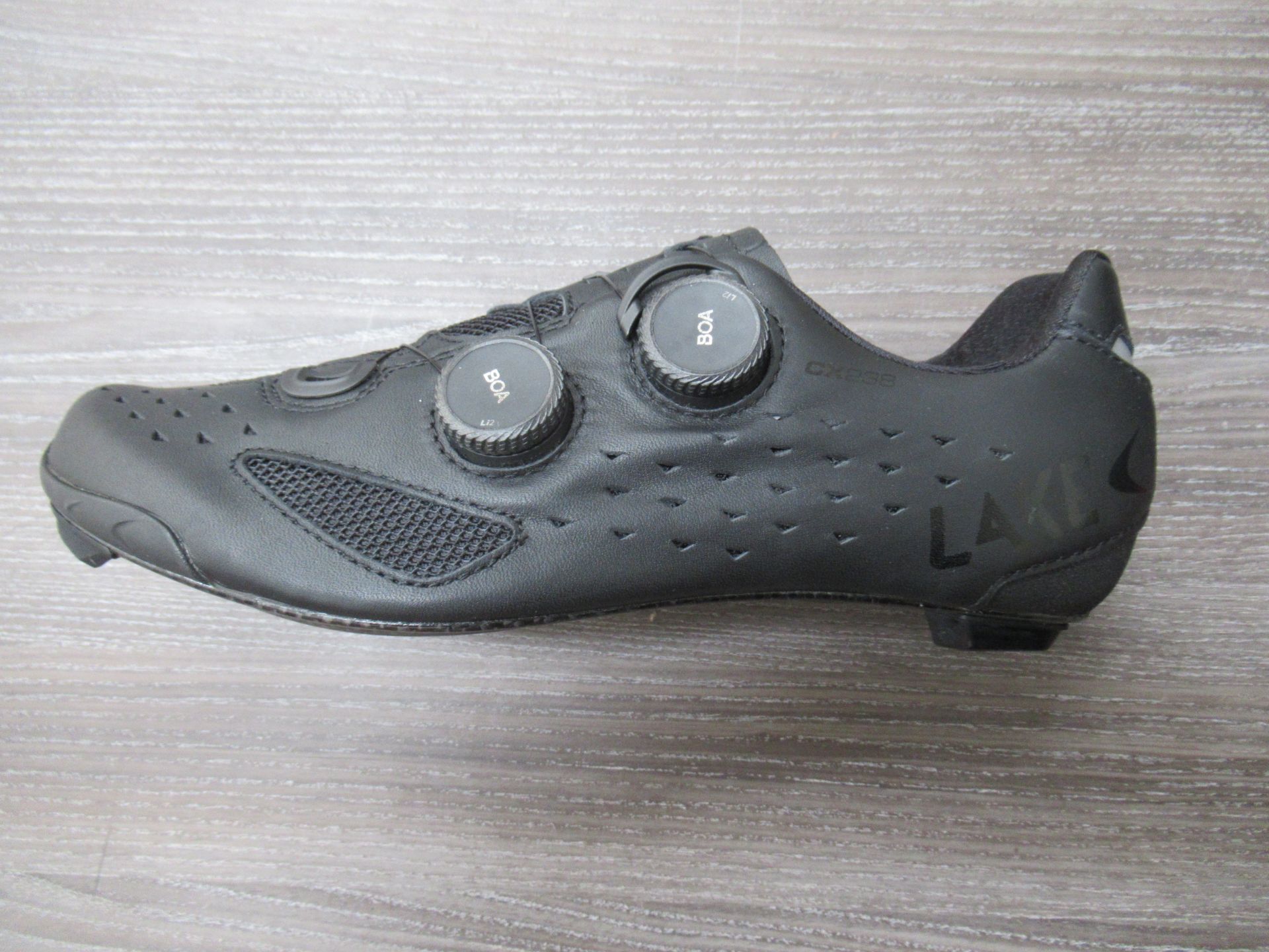 Pair of Lake CX238-X cycling shoes (black/black) - boxed EU size 41.5 (RRP£270)