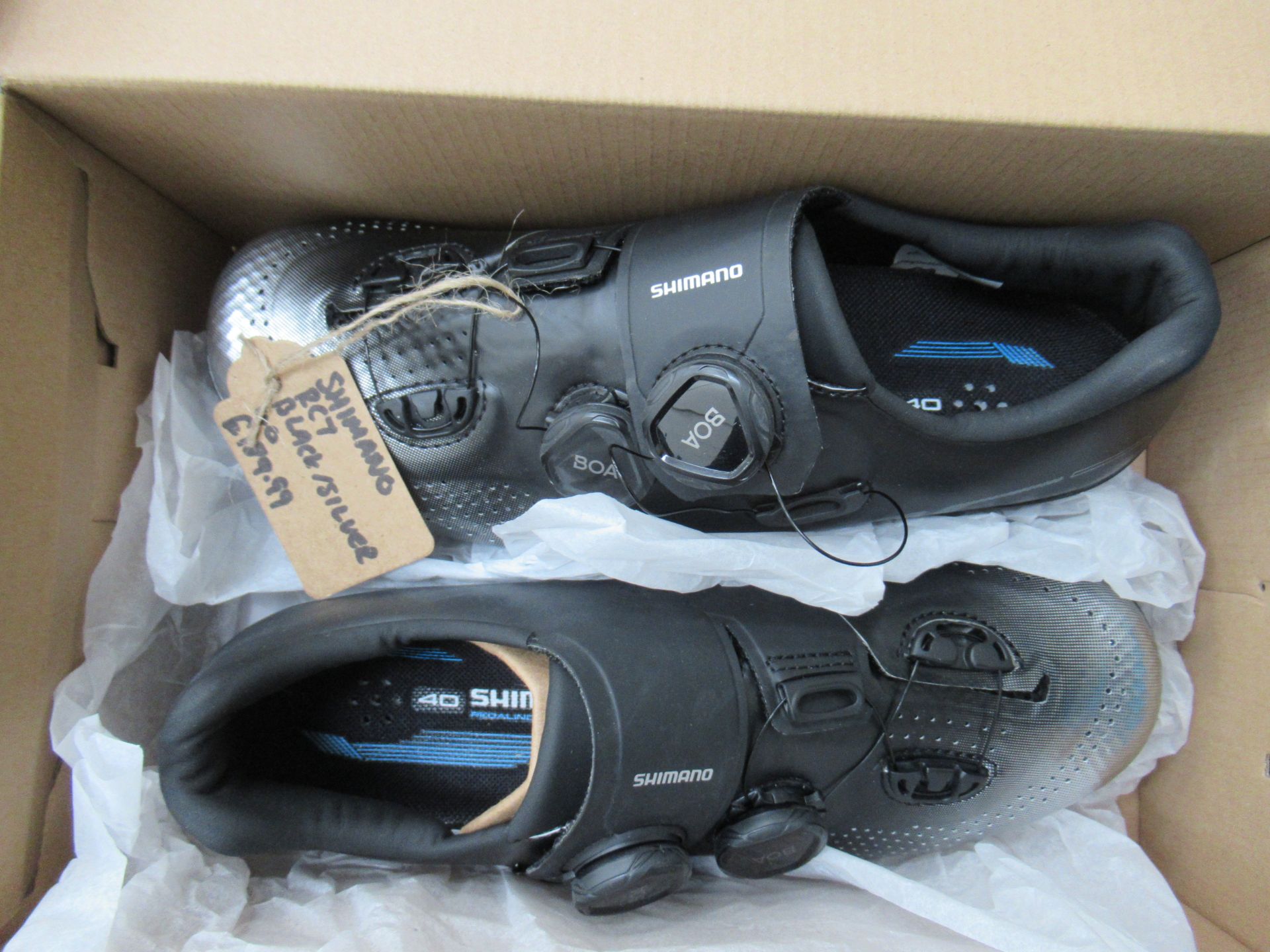 2 x Pairs of Shimano RC7 cycling shoes - 1 x white boxed EU size 38 and 1 x black boxed EU size 40 ( - Image 3 of 7