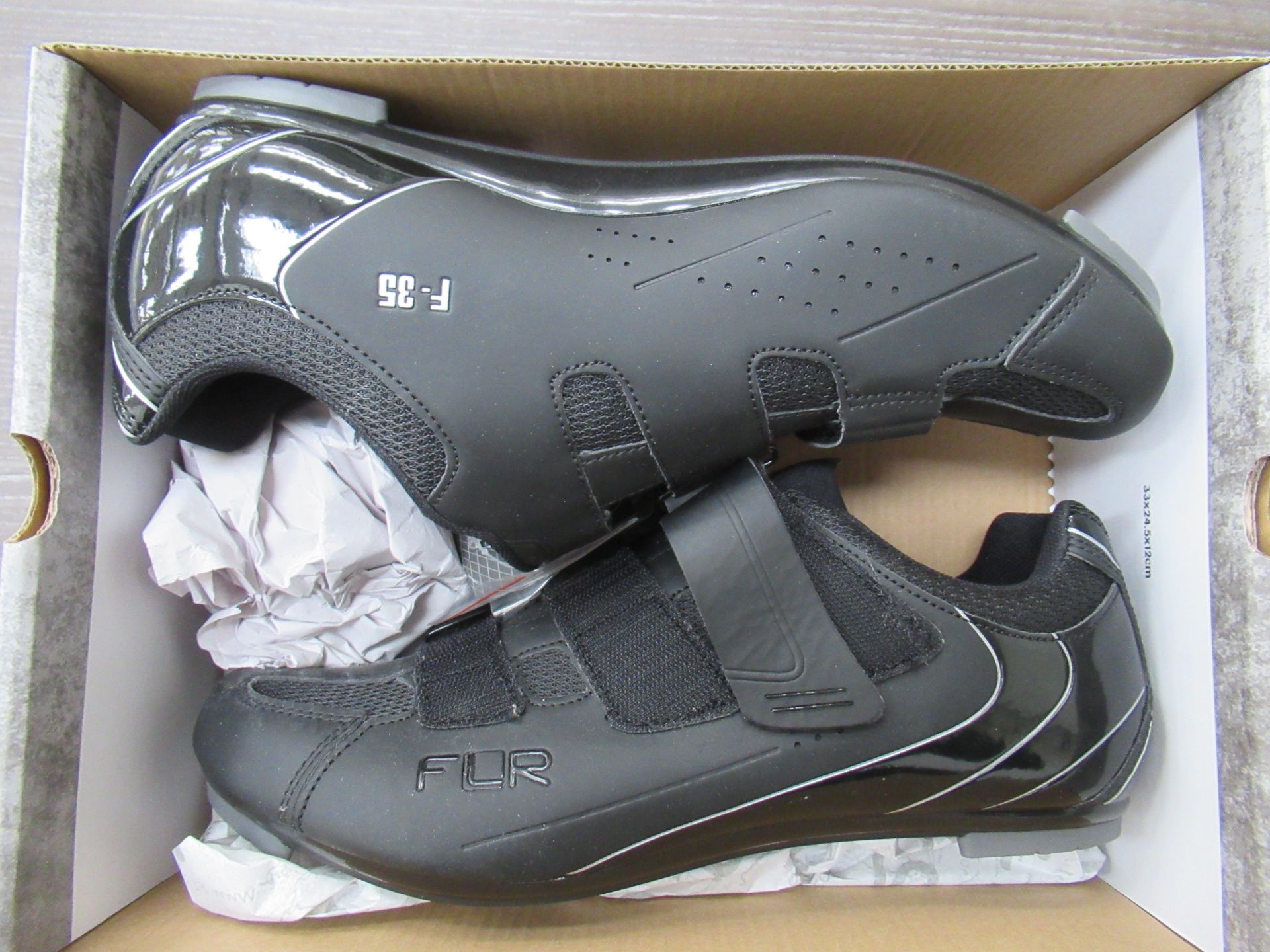 2 x Pairs of FLR cycling shoes - 1 x F-35 III boxed EU size 45 (RRP££64.99) and 1 x F-15 III boxed E - Image 3 of 7