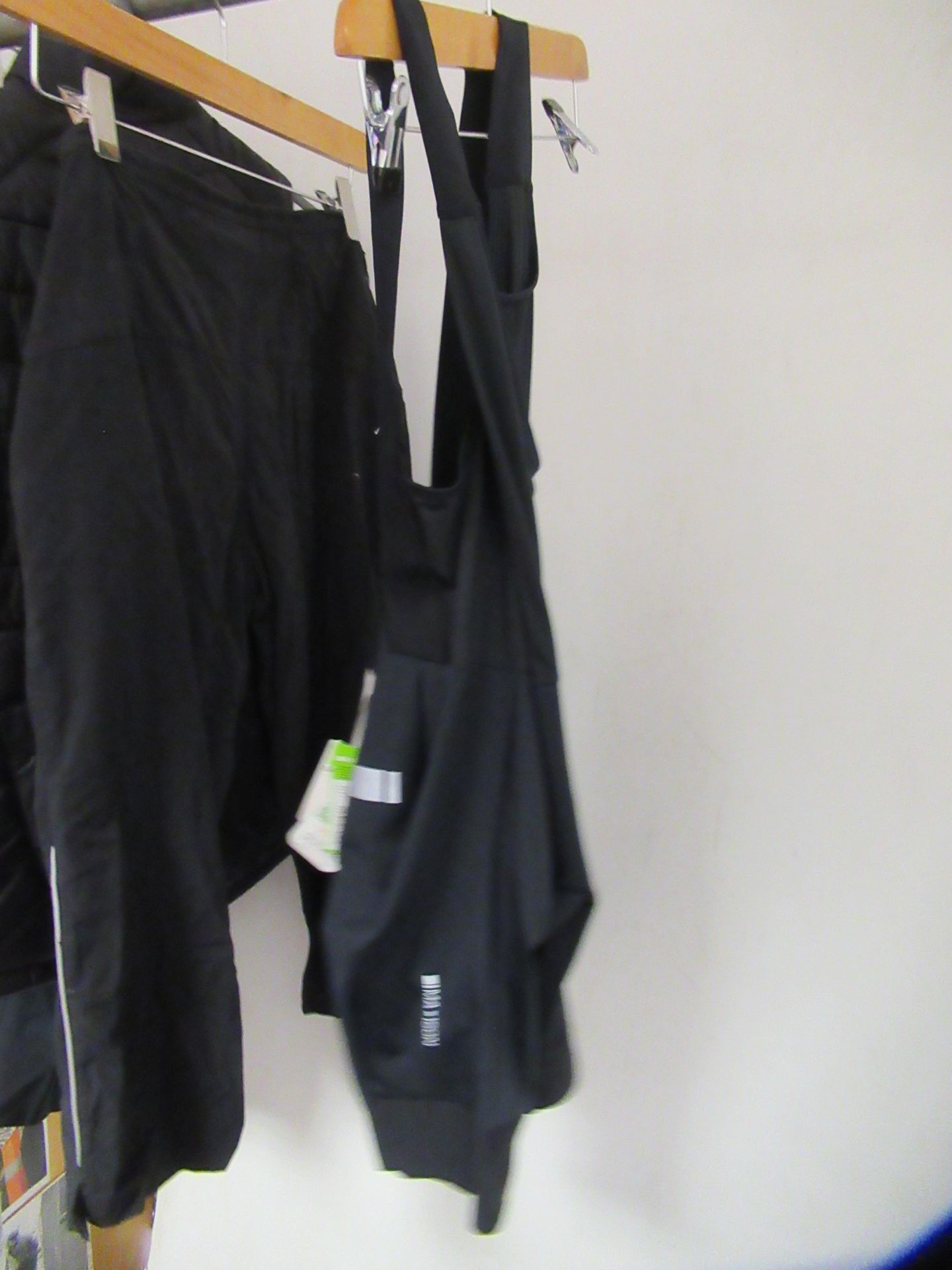 Various sizes of Womens Cycling Clothes - Image 8 of 8