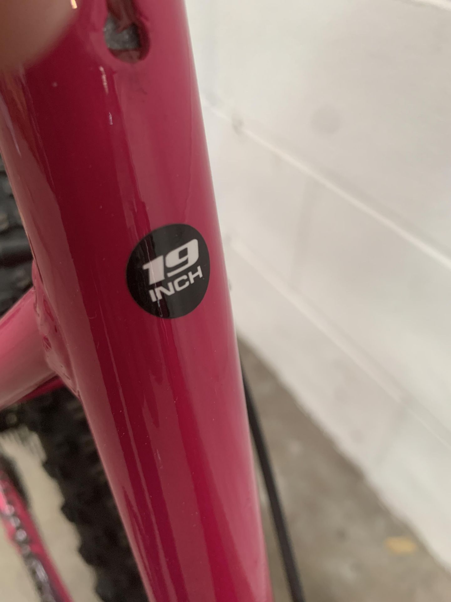 Ridgeback Terrain 2 'Pink' 19" Bicycle. RRP £429 - Bild 2 aus 5