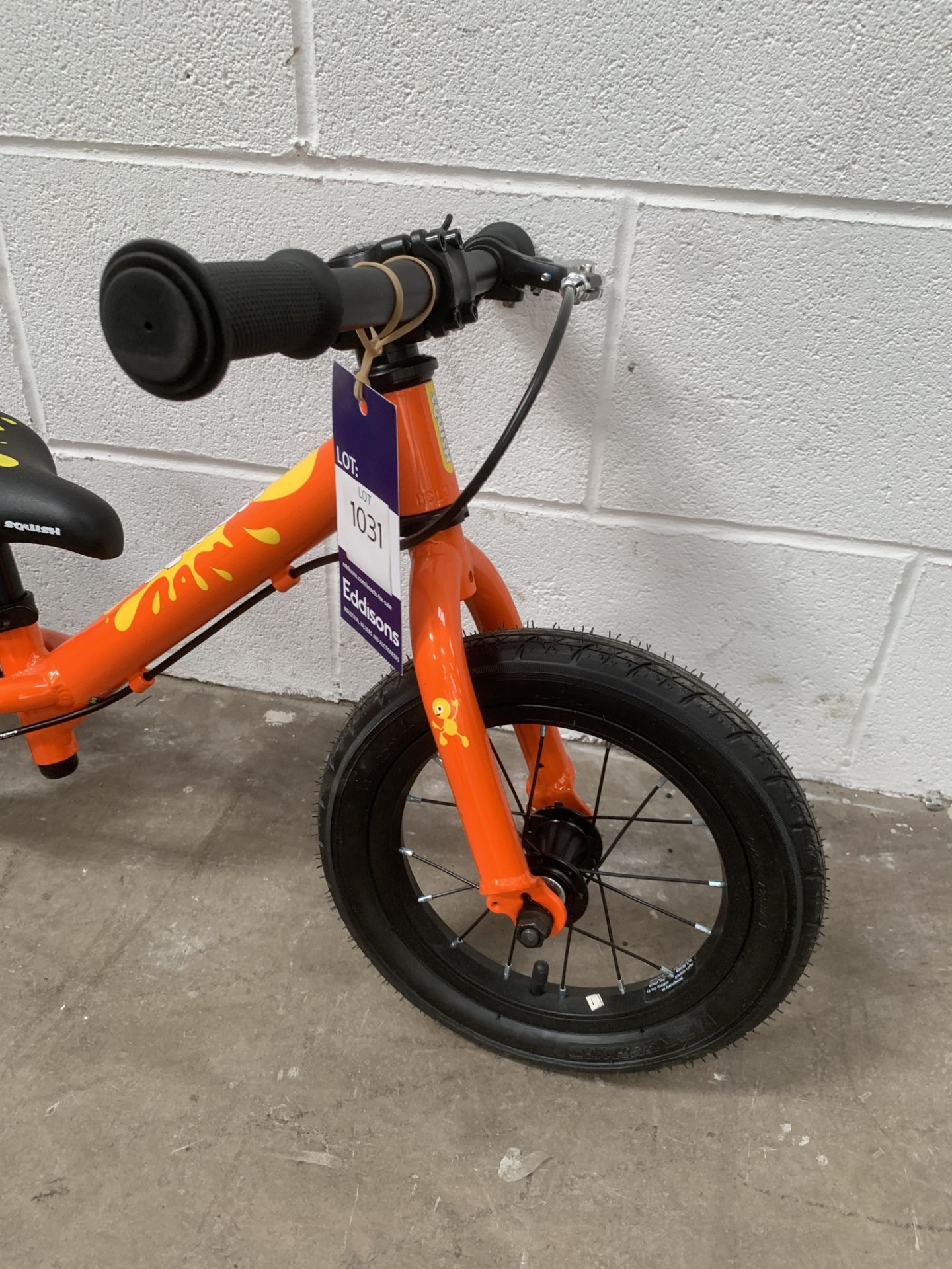 Squish Orange 12 bicycle - Image 3 of 3