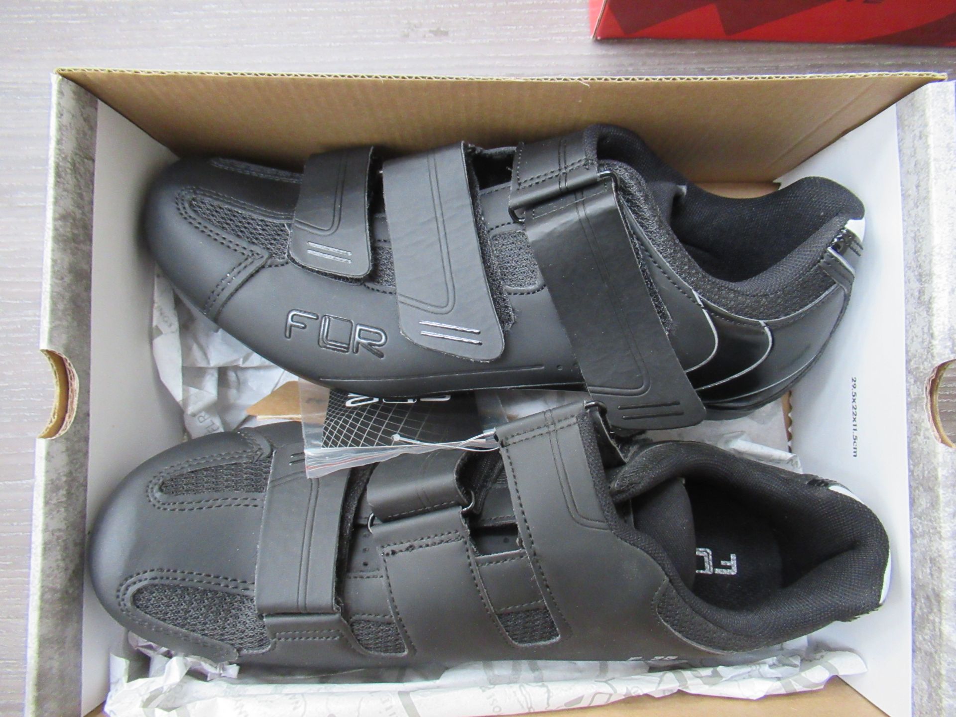 2 x Pairs of cycling shoes: 1 x Northwave Katana SRS boxed EU size 42 (RRP£99.99) and 1 x FLR F-35 I - Image 6 of 7