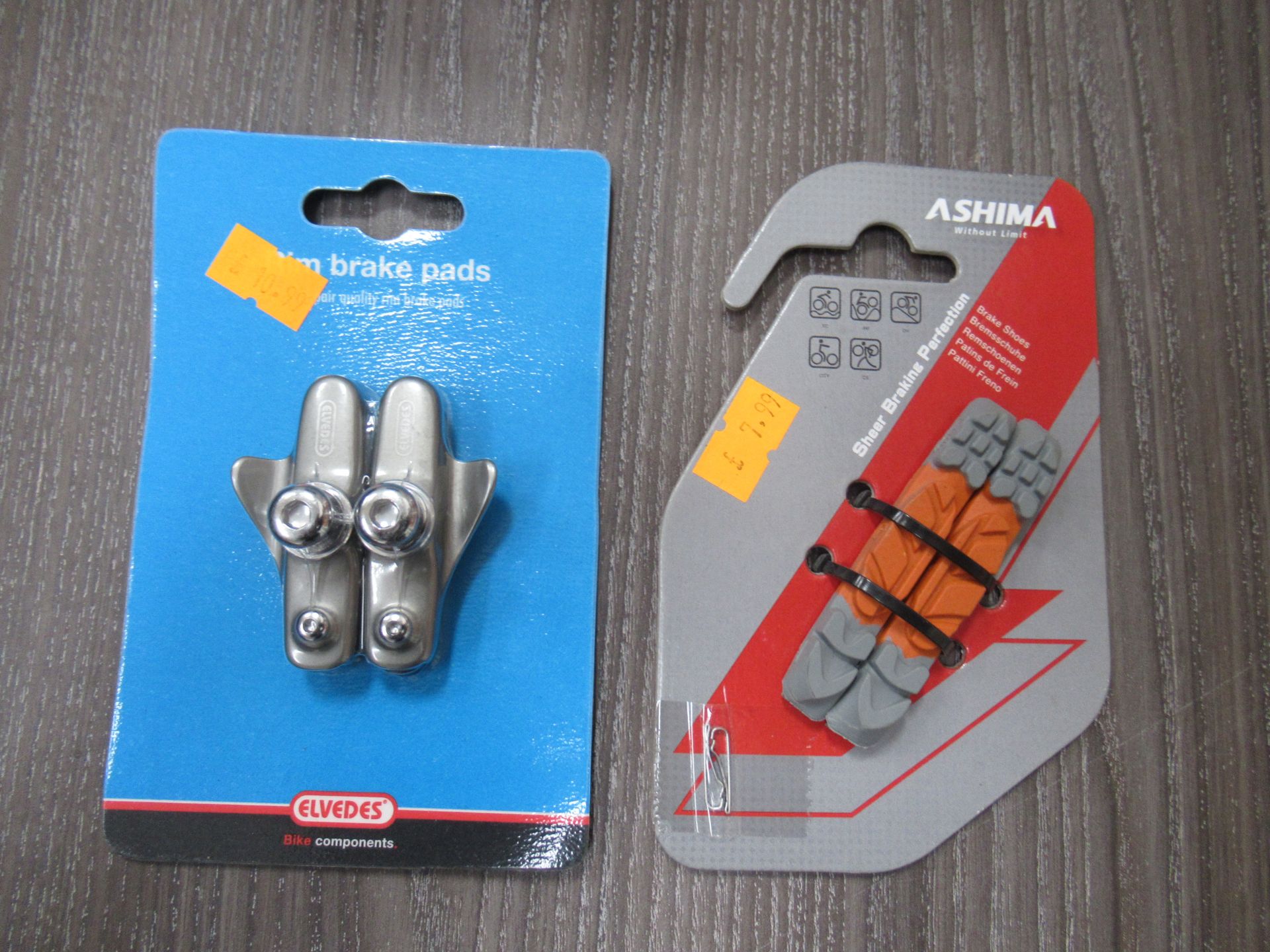 Box of Elvedes and Ashima brake pads (total RRP£150+) - Image 2 of 2