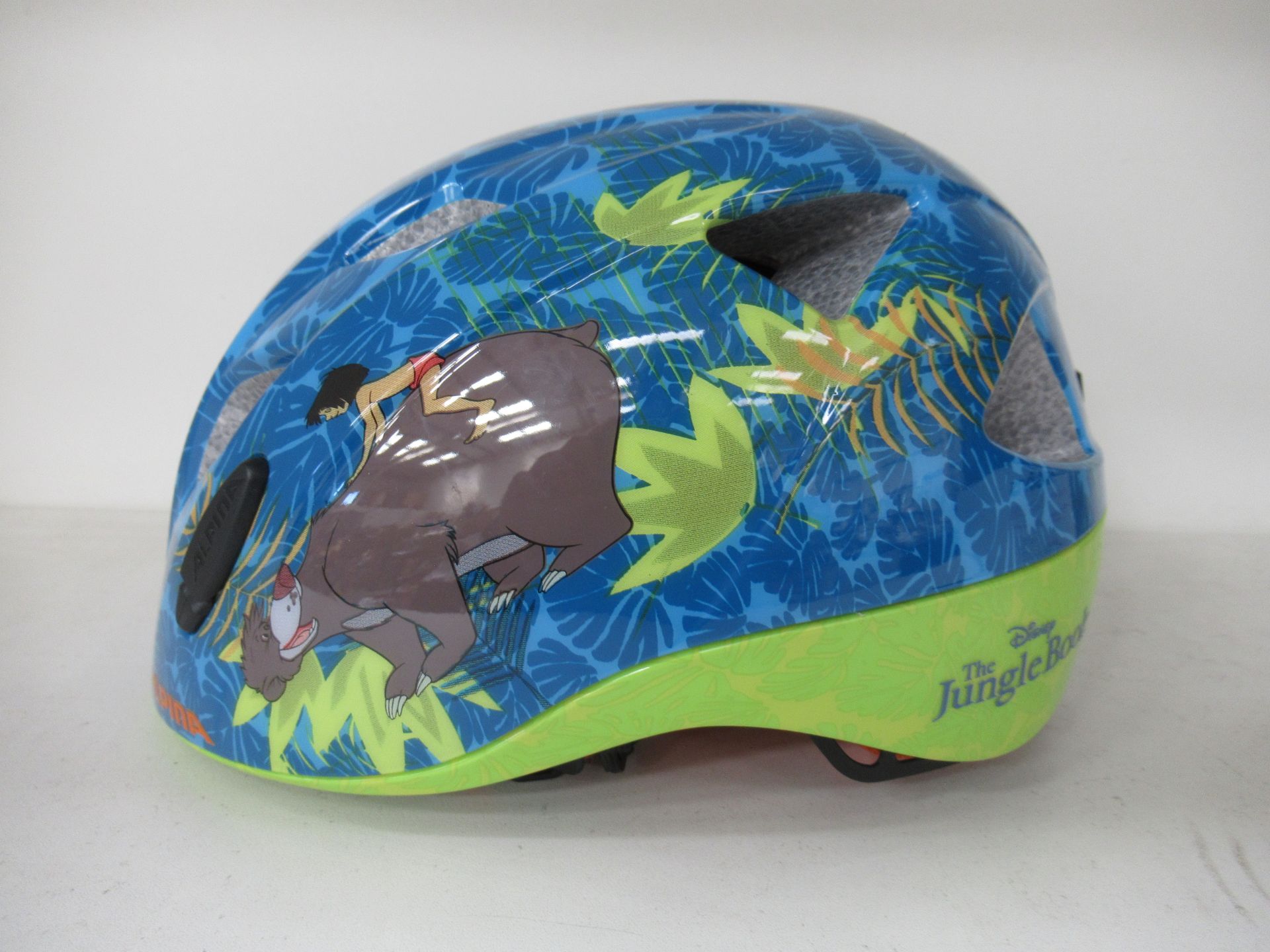 4 x Children's cycling helmets: 2 x MET ELDAR; 1 x Alpina Disney Jungle Book and 1 x Bell Sidetrack - Image 10 of 13