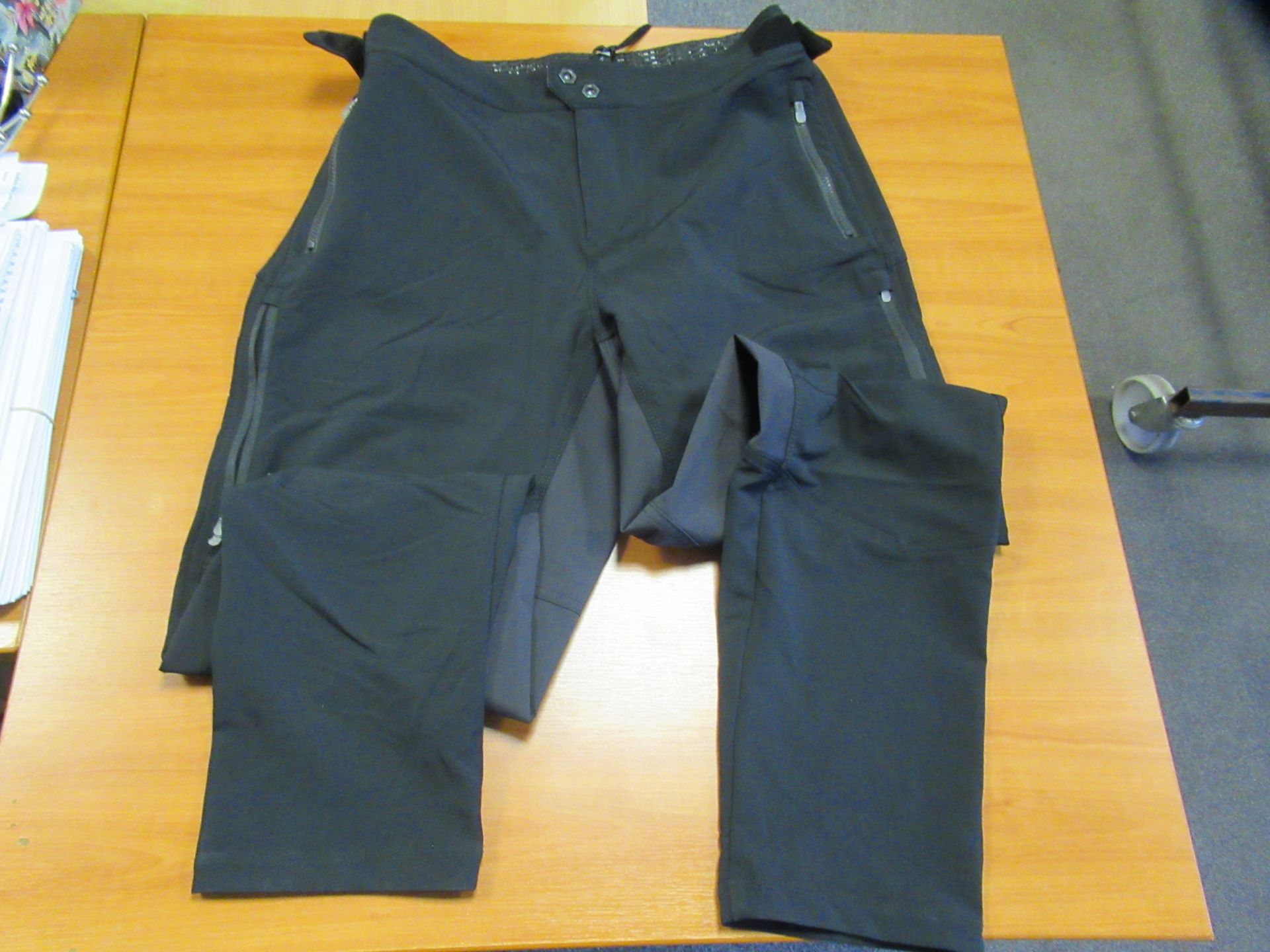 L Male Cycling Clothes - Image 5 of 5