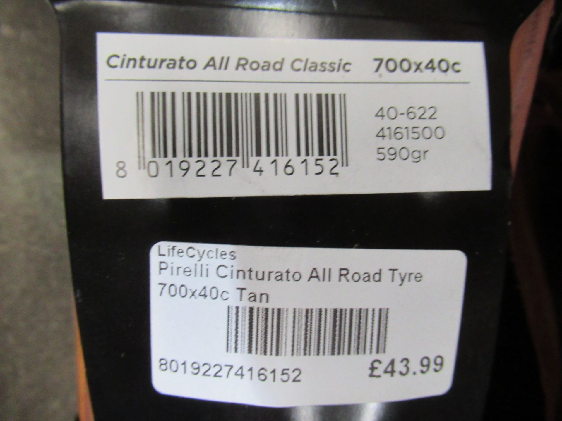 2 x Pirelli Cinturato 700x40c tyres (RRP£43.99 each) and 2 x Kenda tyres - 1 x Nevegal Pro 26x1.95 ( - Image 2 of 3