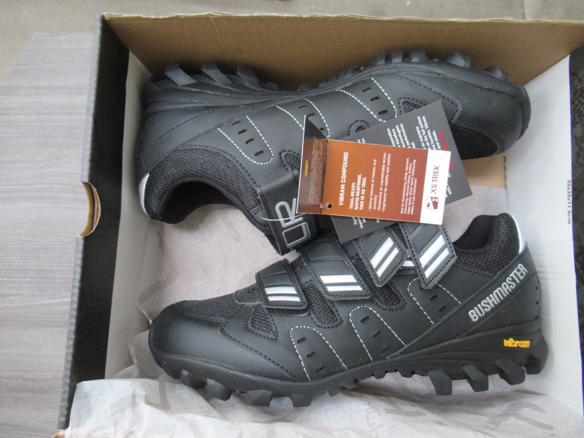 3 x Pairs of FLR cycling shoes - 1 x Bushmaster boxed EU size 41 (RRP£79.99); 1 x F-11 boxed EU size - Image 3 of 10