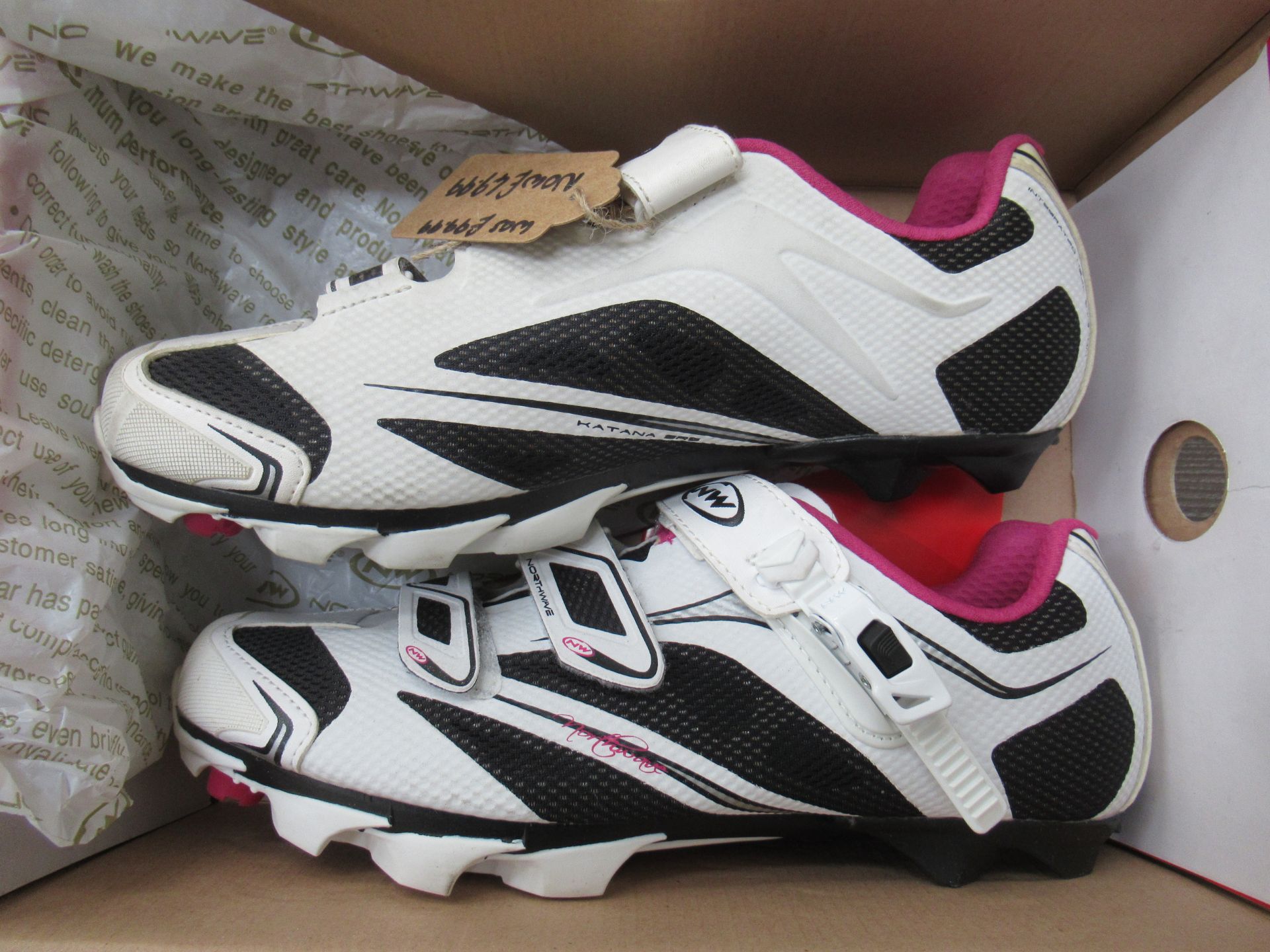 2 x Pairs of cycling shoes: 1 x Northwave Katana SRS boxed EU size 42 (RRP£99.99) and 1 x FLR F-35 I - Image 3 of 7