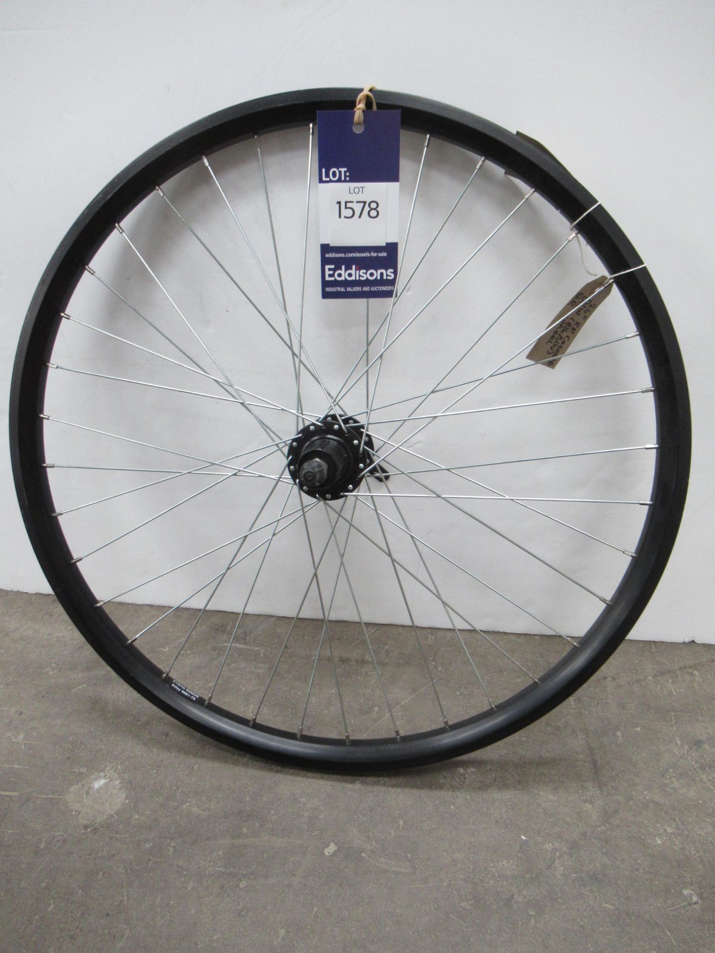 2 x 26" sized bicycle wheels (RRP£50 each)