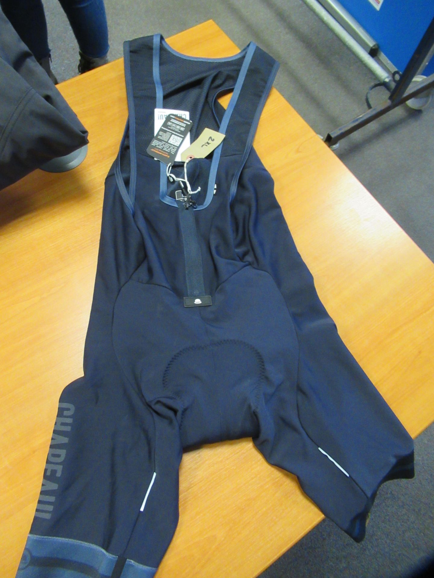 XXL Male Cycling Clothes - Image 3 of 4