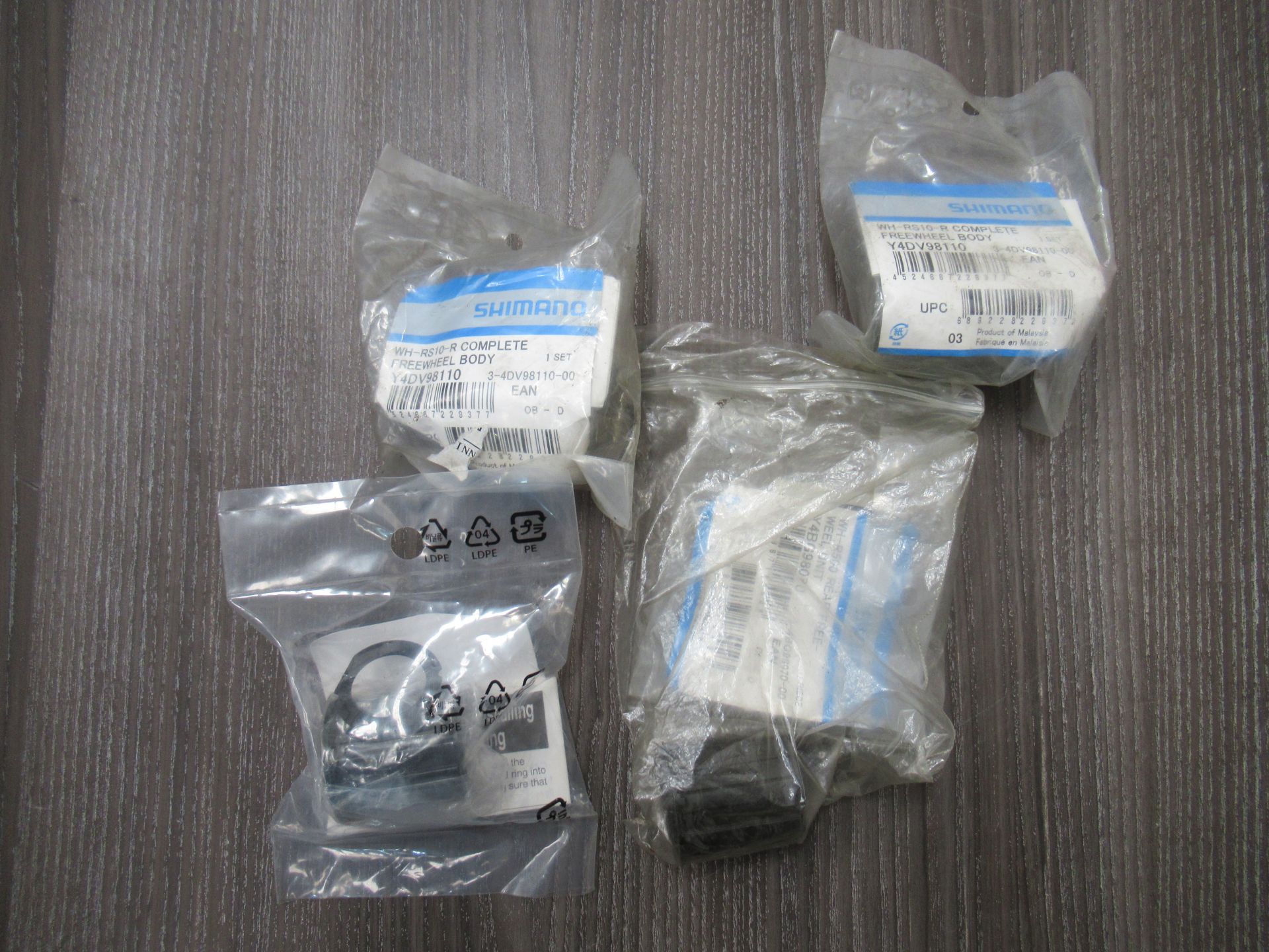 Box of assorted Shimano Freewheel bodies (RRP£250+) - Image 2 of 3