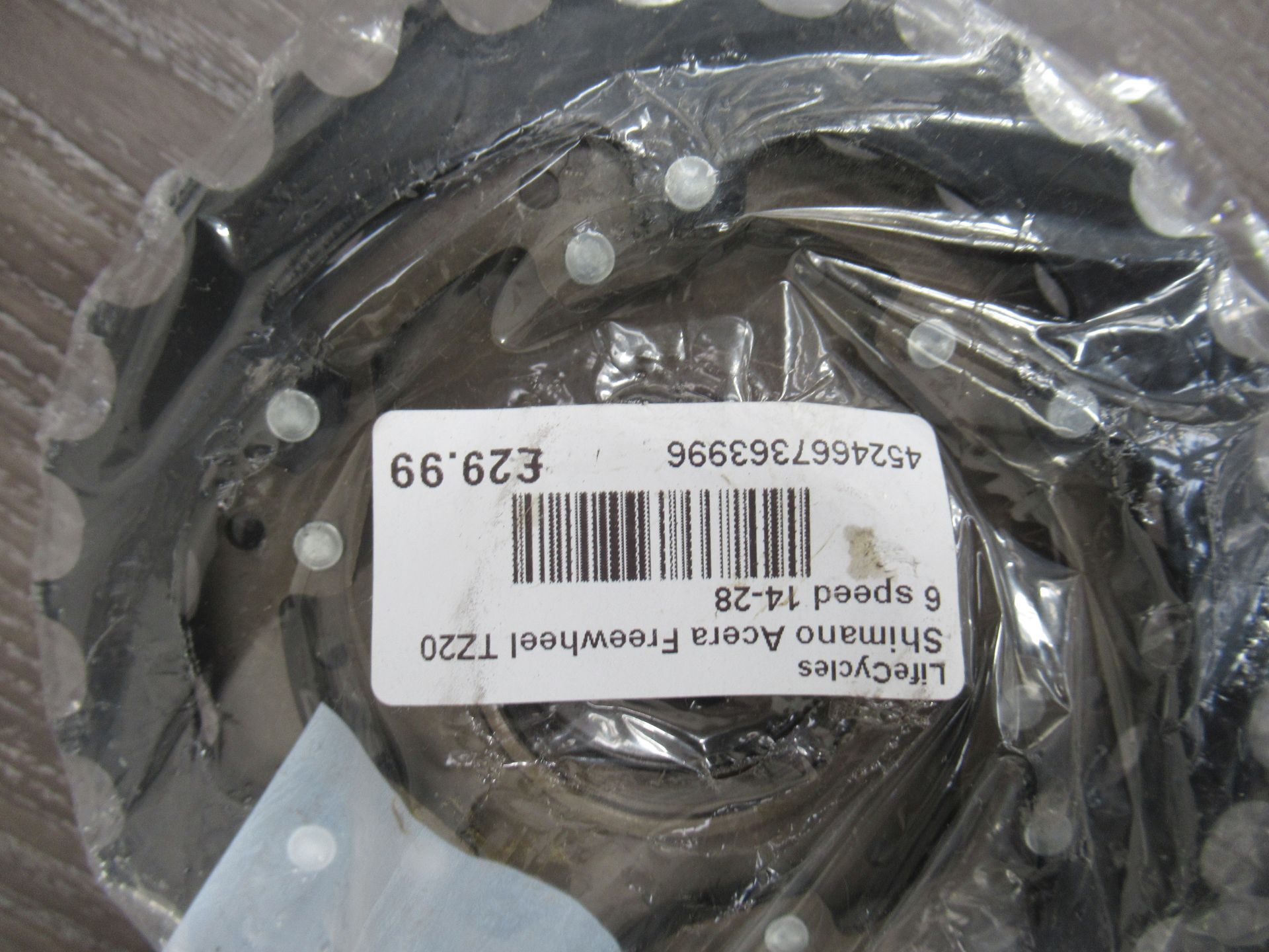 Assorted Shimano Freewheels (total RRP£175+) - 3 x TZ20 6-SPD 14-28 (RRP29.99 each), 2 x TZ500 6-SPD - Image 8 of 8