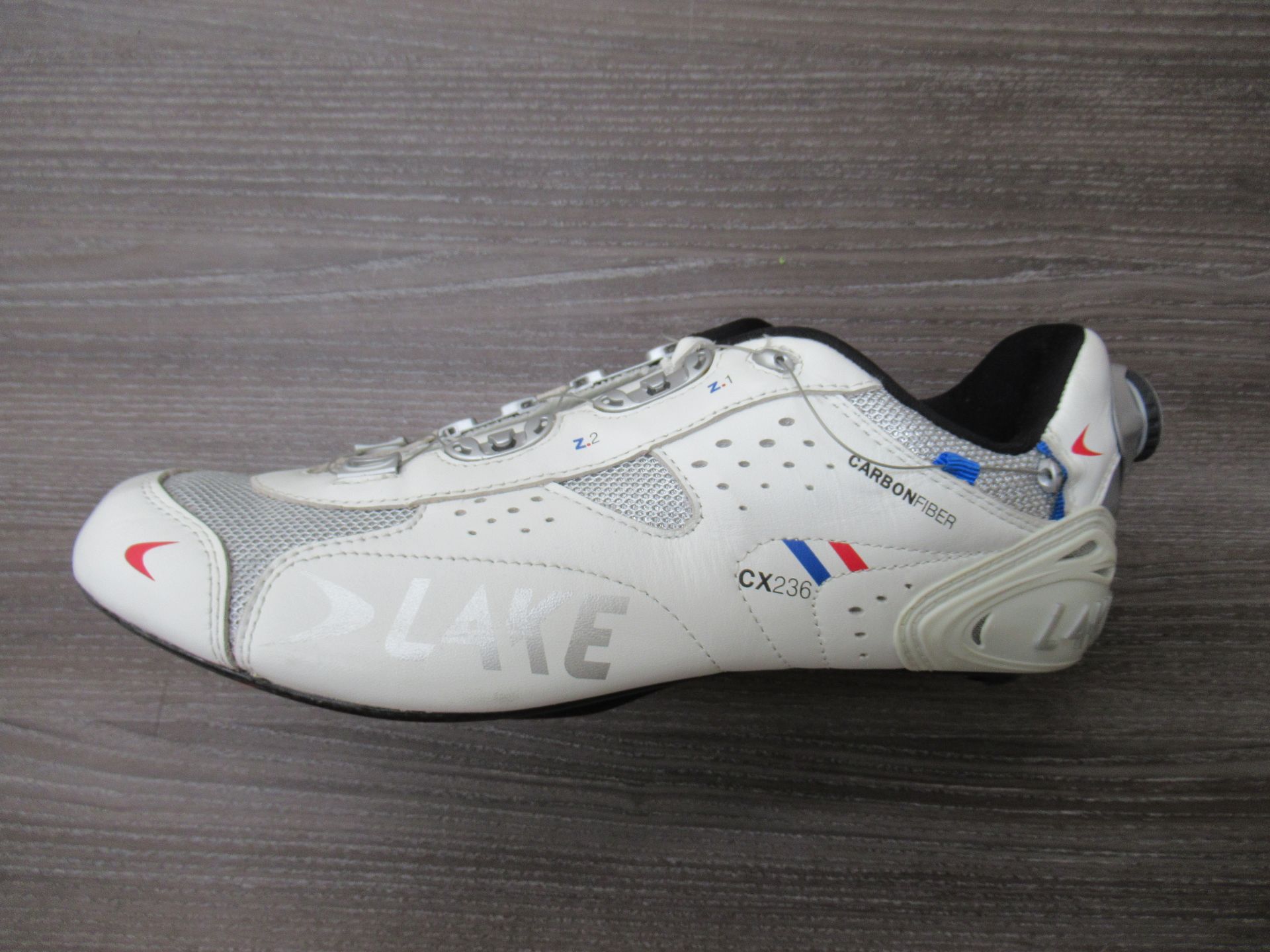 2 x Pairs of cycling shoes: 1 x Lake CX236C boxed EU size 46 (RRP£84.99) and 1 x FLR F-35 III boxed - Image 4 of 7