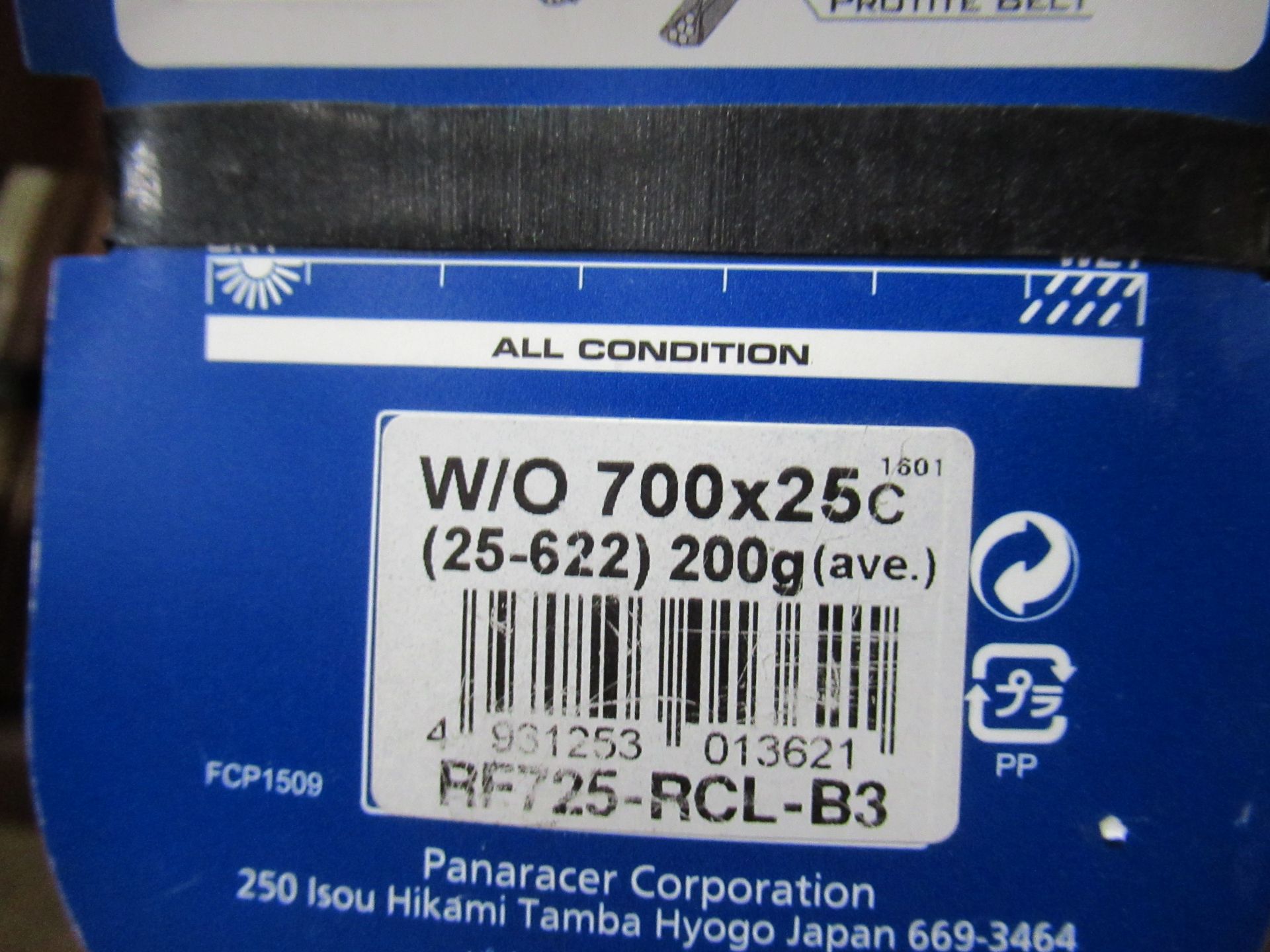 Shelf of Panaracer 700x23; 700x26; 700x25c and 700x26c tyres (total approx RRP£249.94) - Image 4 of 7