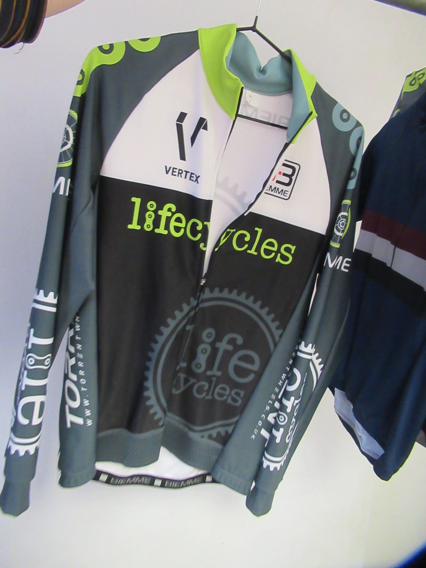 M Male Cycling Clothes - Image 4 of 6