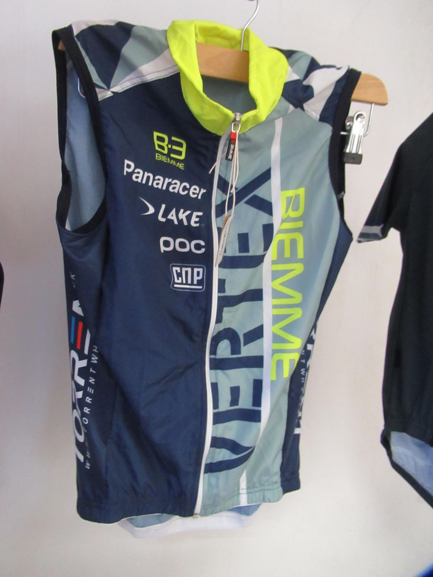 5x XS Male Cycling Clothes - Image 8 of 10