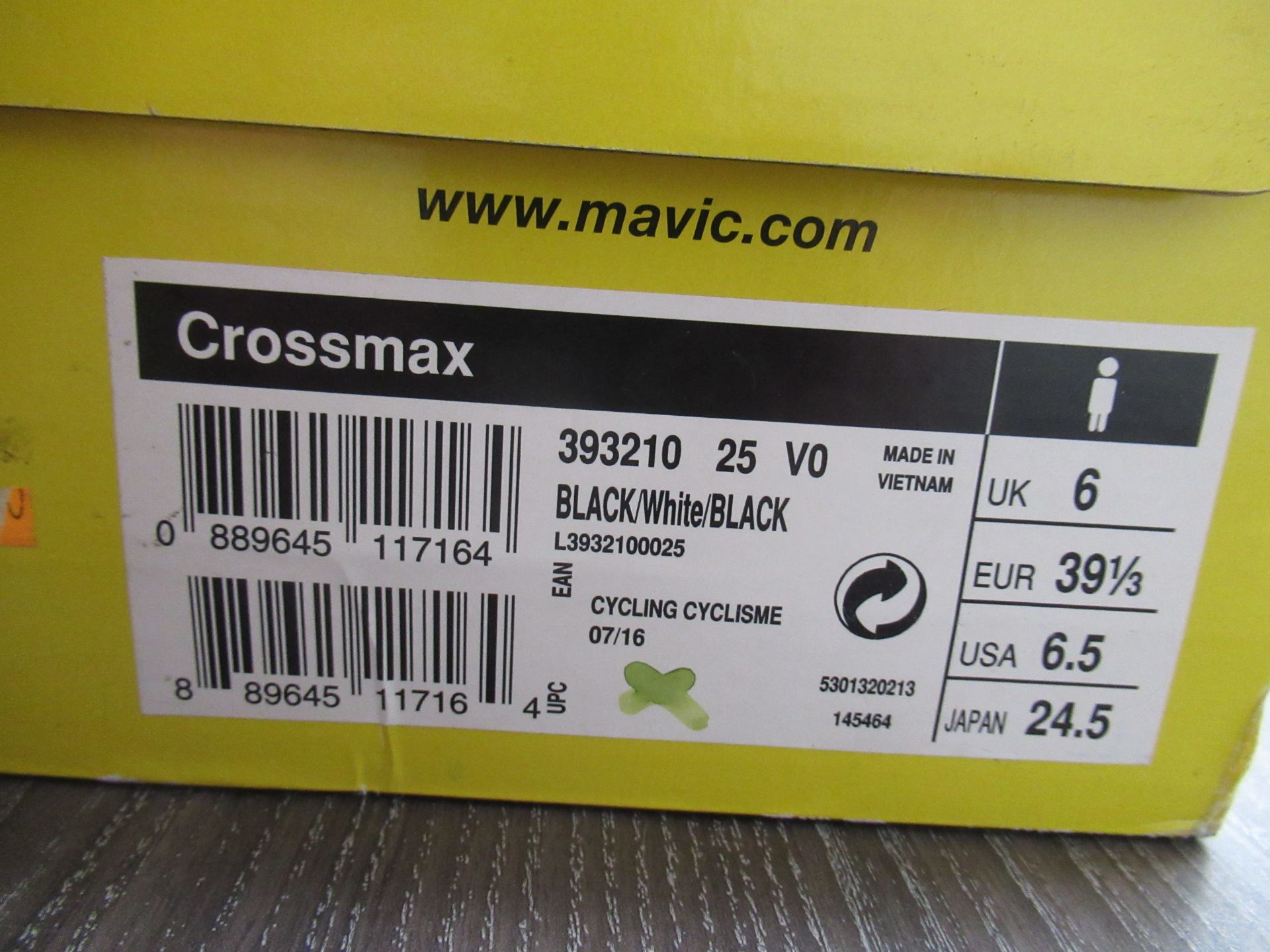 Pair of Mavic Crossmax cycling shoes (black/white/black) - boxed EU size 39 1/3 (RRP£90) - Image 3 of 4