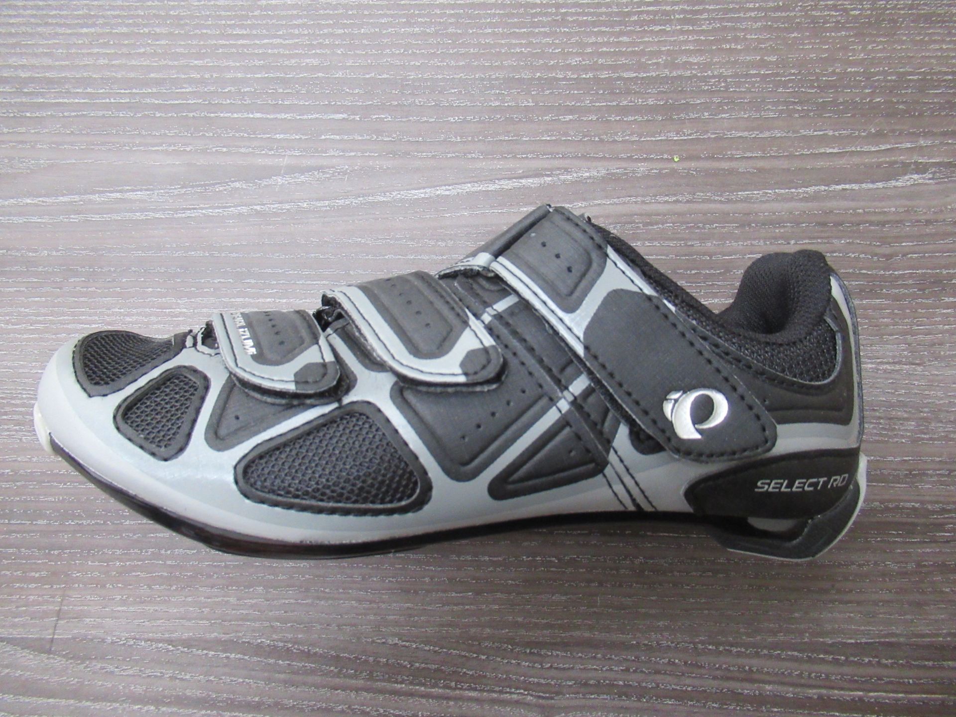 Pair of Pearl Izumi W Select RD IV ladies cycling shoes (black/black) - boxed EU size 37 (RRP£89.99)
