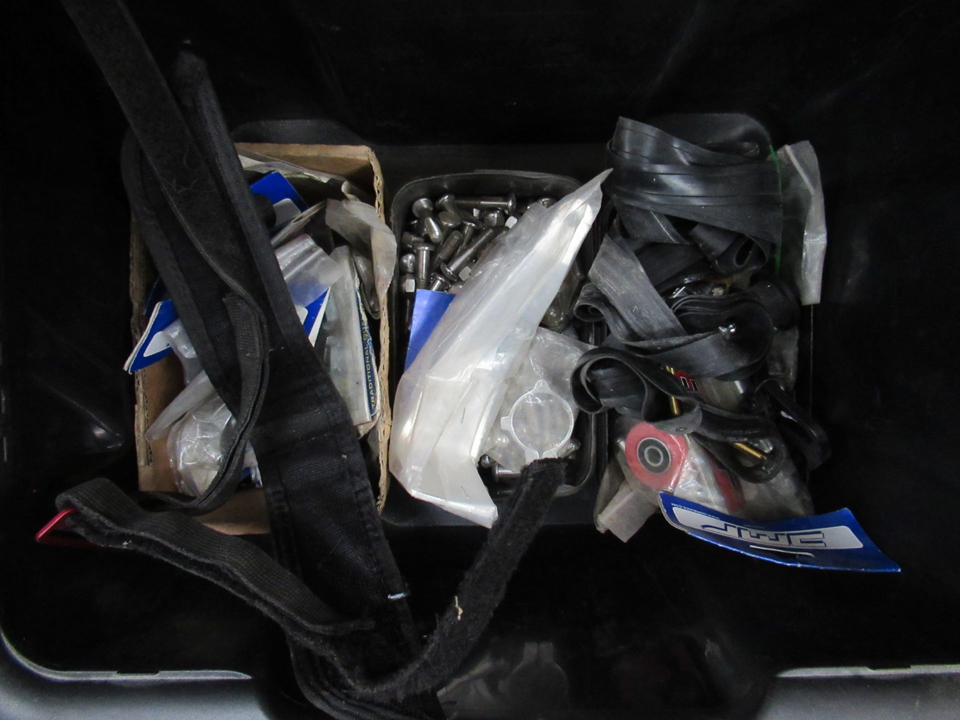 Box of used cycling accessories - Image 2 of 3