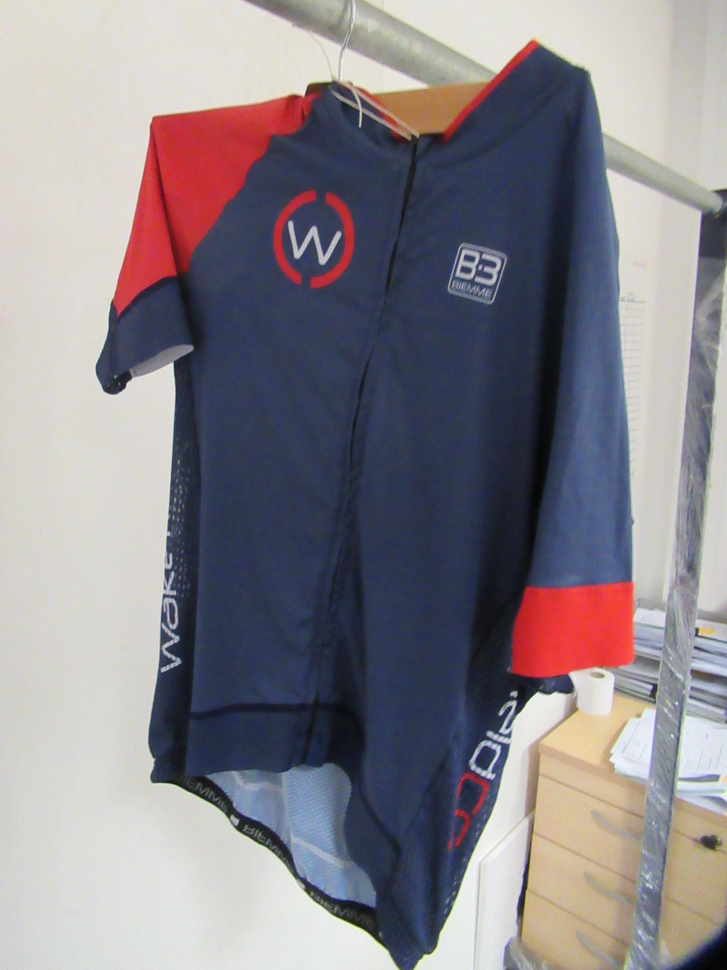 XL Male Cycling Clothes - Image 7 of 7