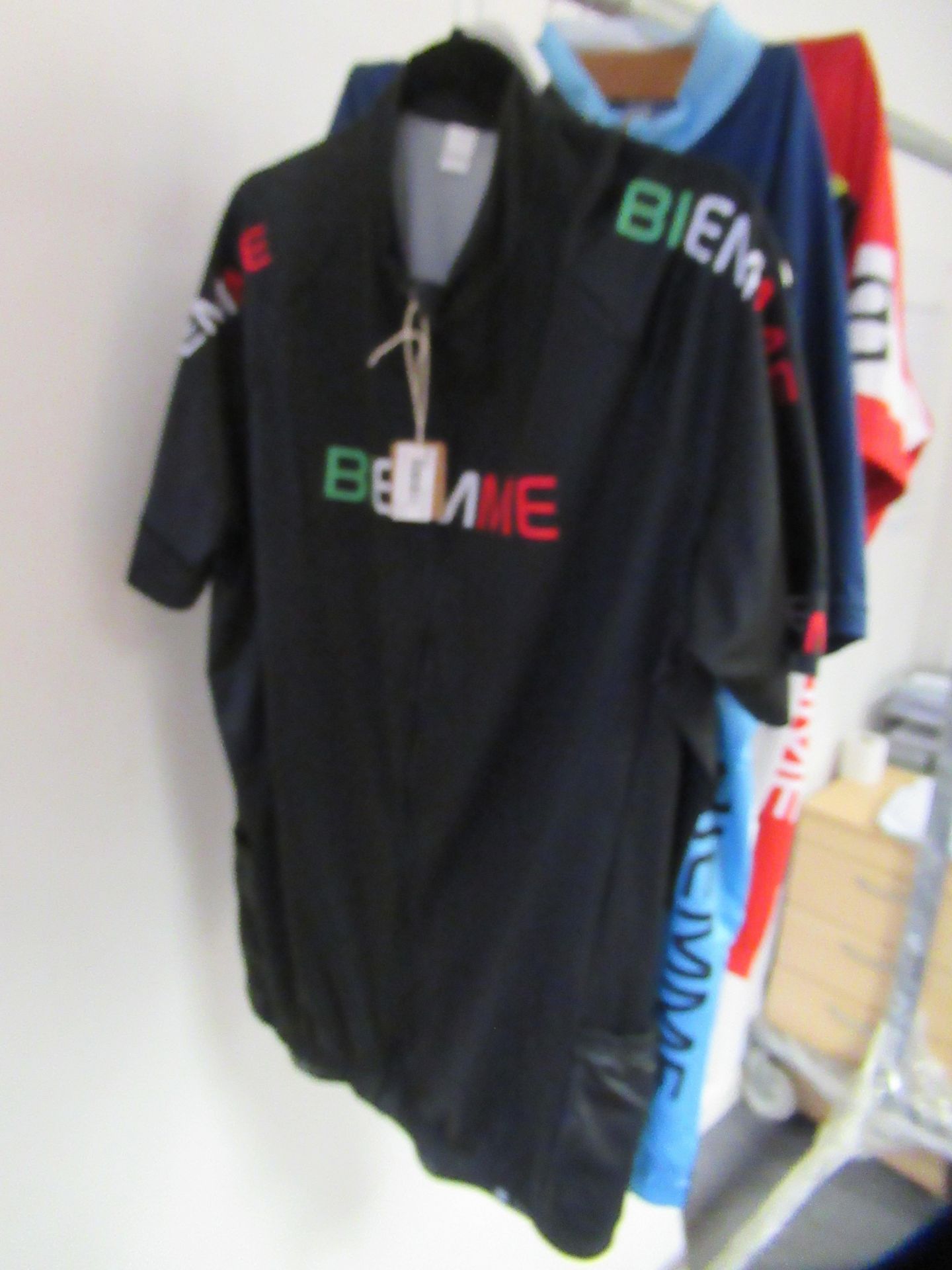 Male Cycling Clothes - Image 2 of 6