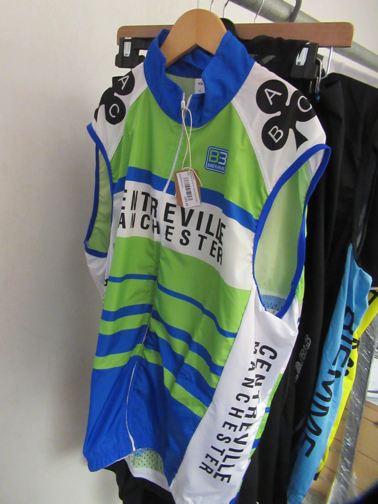 XXL Male Cycling Clothes - Image 6 of 10