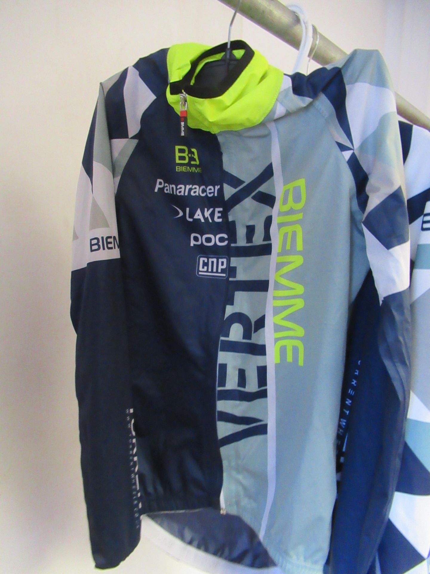 6x XS Male Cycling clothes - Image 7 of 10