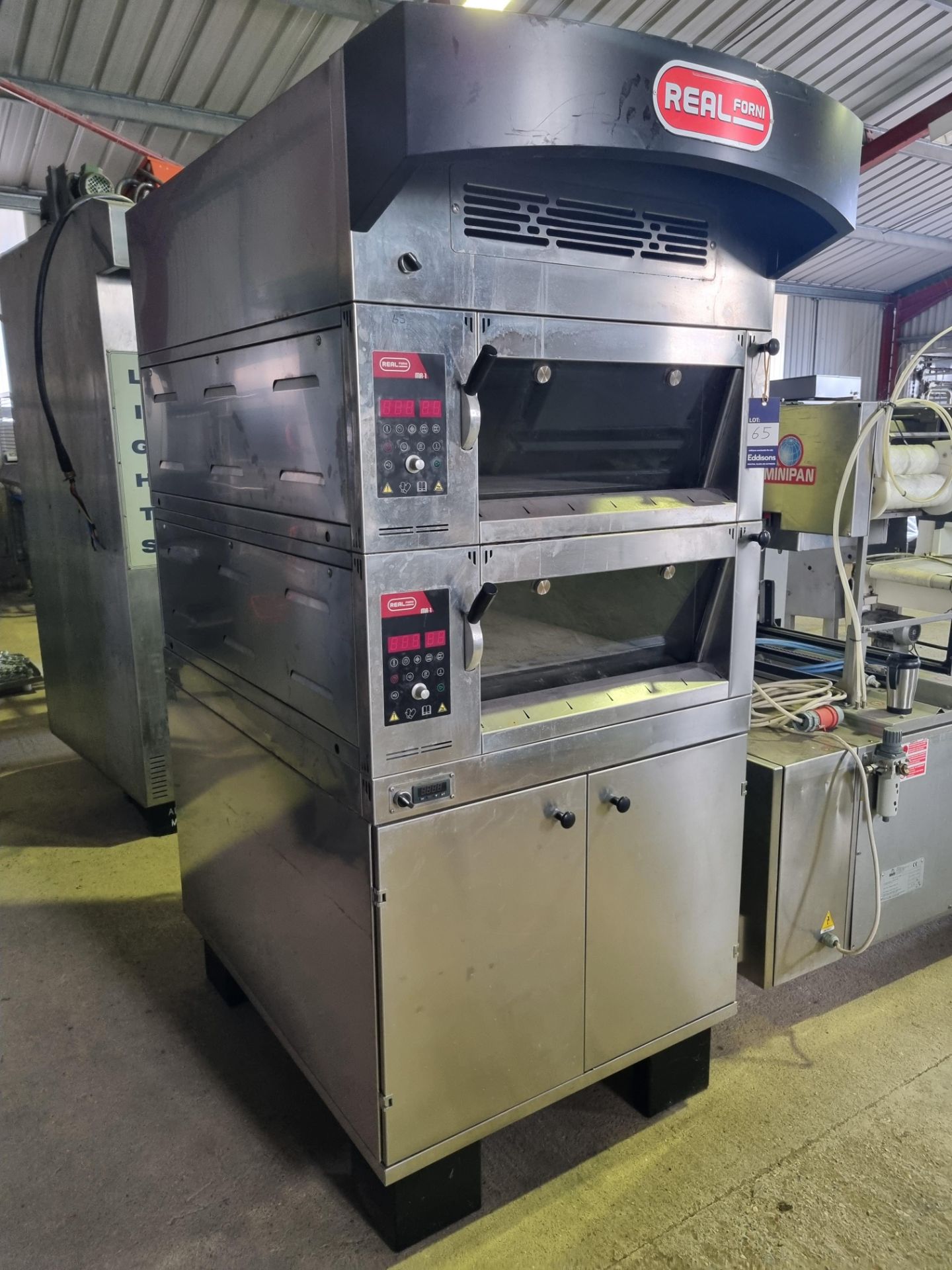 2015 Real Forni Electric Model LS85 MR-1 Oven. Twin door cooling cabinet below. 600 x 800 x 200 mm - Image 4 of 8