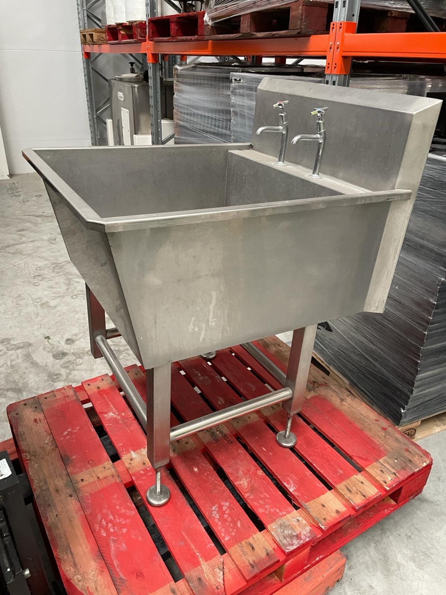 Stainless Steel Sink . Approx.750 x 900 x 1100 mm with 200 mm Splashback 450 deep. Missing leg. - Image 2 of 4