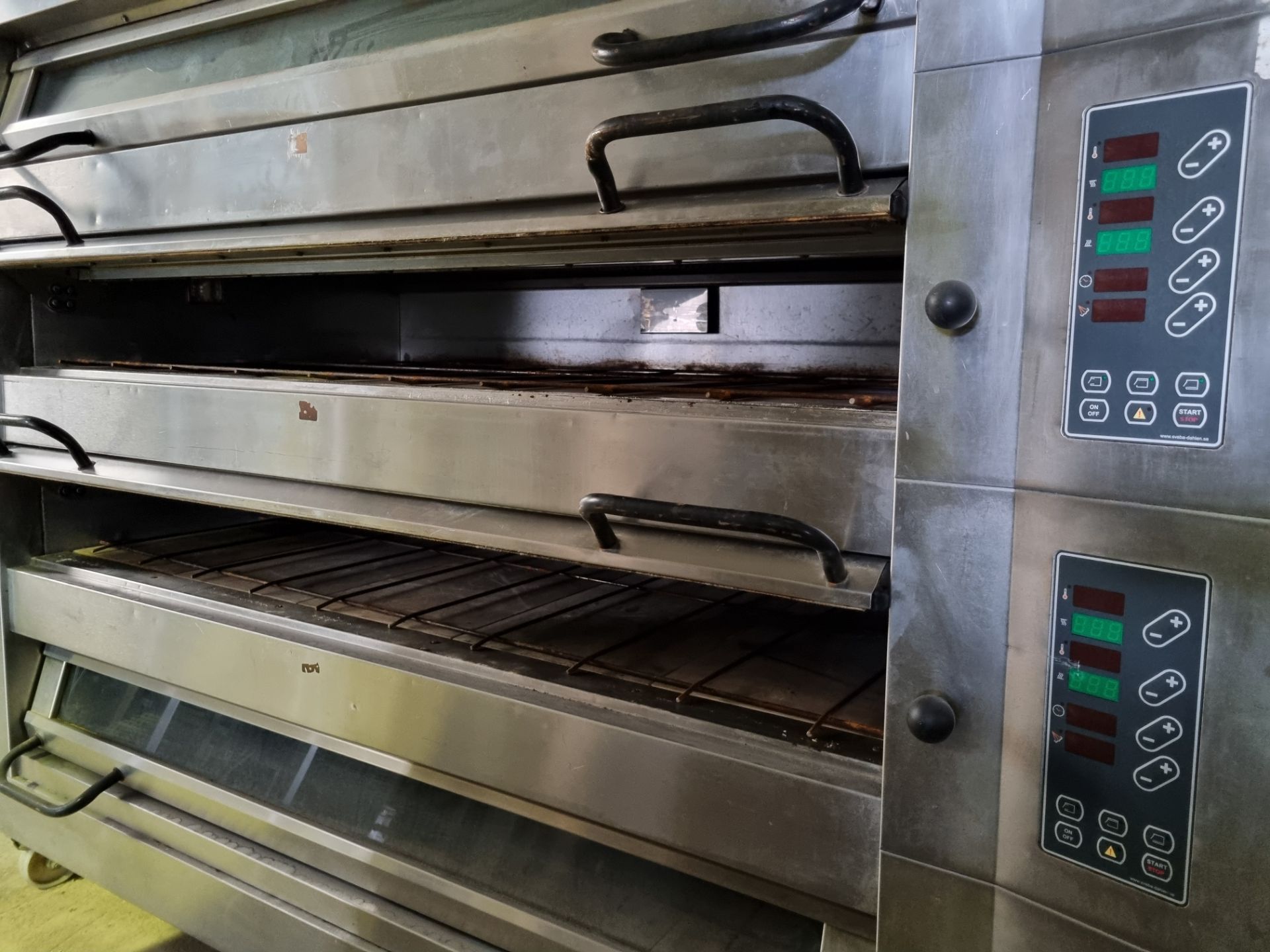Sveba Dahlen Electric 5 Deck Oven with steam. 1600 x 800 mm deck. Mobile. Each Deck 1580 x 900 x 150 - Image 3 of 4