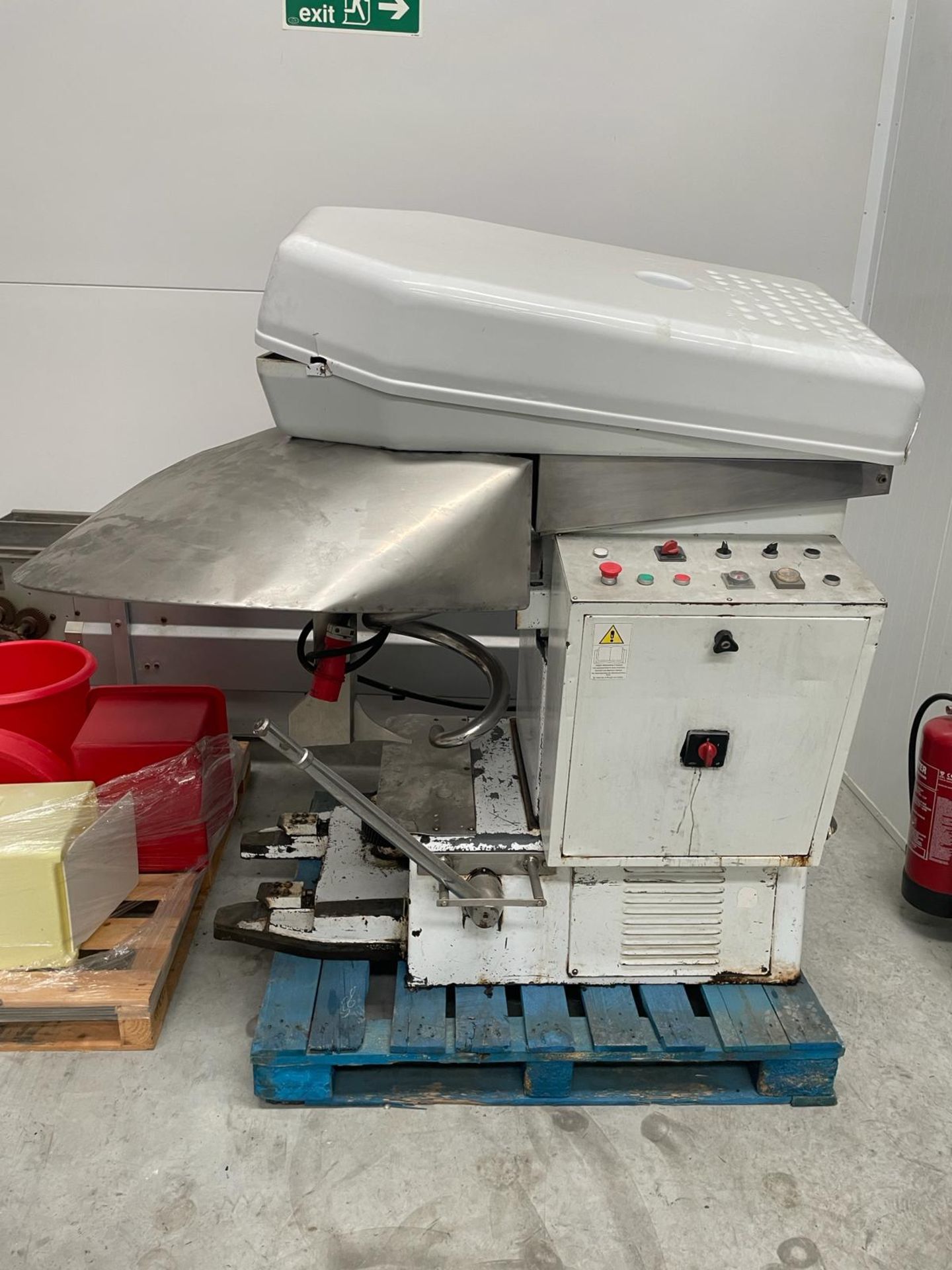 Esmach SPA Spiral Mixer. Stainless Steel Bowl Dia 1000 x 400 mm 2004. Comes with 2 Bowls. Please