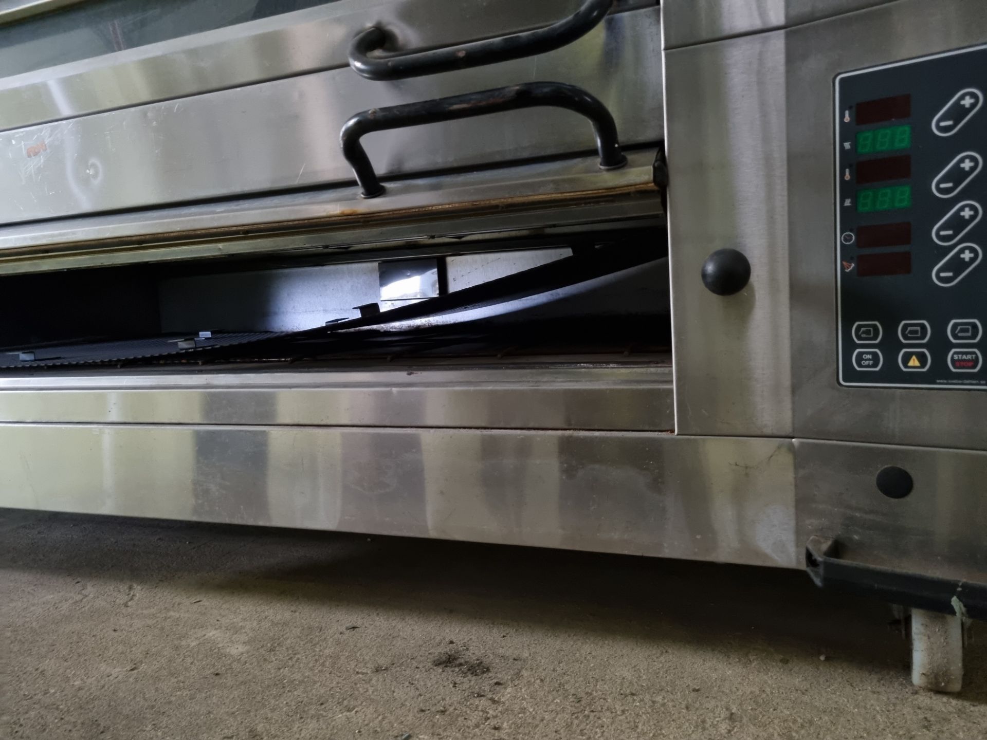 Sveba Dahlen Electric 5 Deck Oven with steam. 1600 x 800 mm deck. Mobile. Each Deck 1580 x 900 x 150 - Image 4 of 4