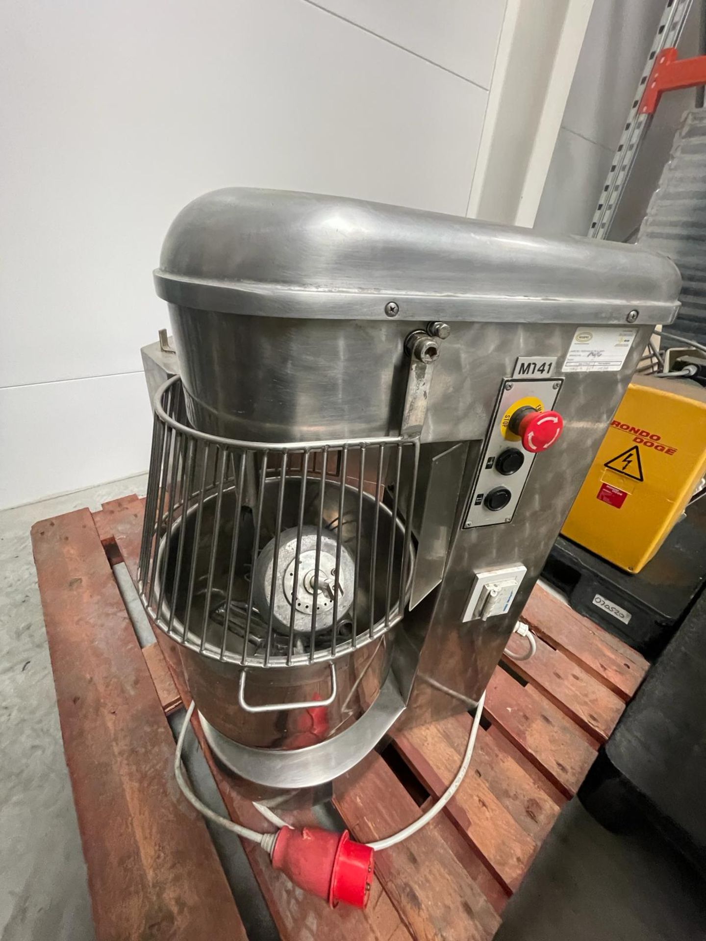 Model M141 3 Phase Commercial Bakery Mixer with Hook and Paddle on Stand. Please note this lot is - Bild 4 aus 4