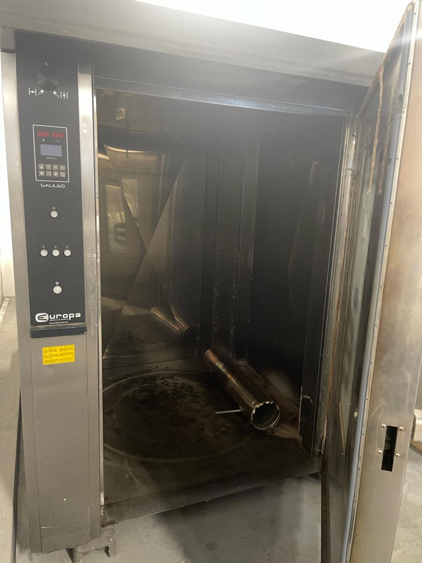 Europa Galileo New 158C Rotary Rack Gas Oven. Racks hang from rotating hook. 2013, Internal 1600 x - Image 3 of 17