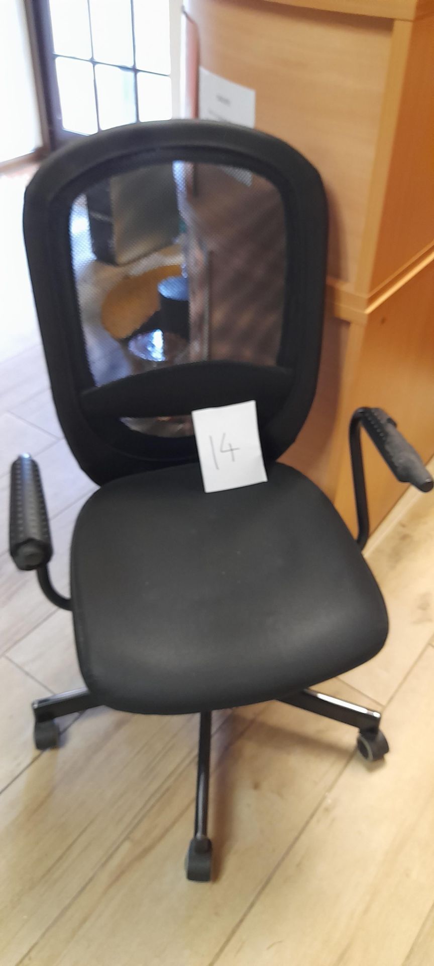 3 x Various mobile office chairs - Image 2 of 4