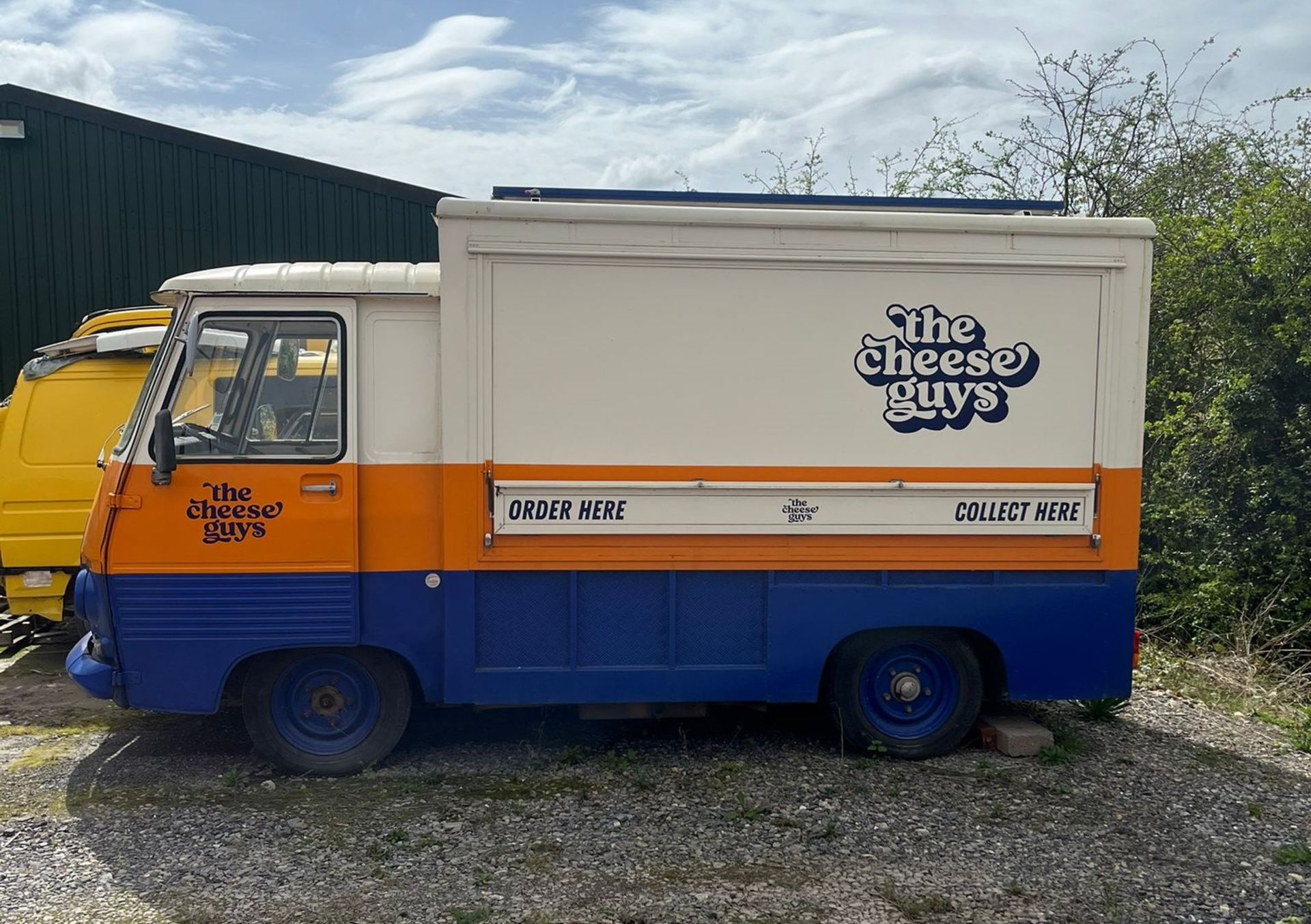 Peugeot J7 converted food truck. Odometer reading 160,049 kilometres, Manufactured 1979, converted - Image 3 of 16