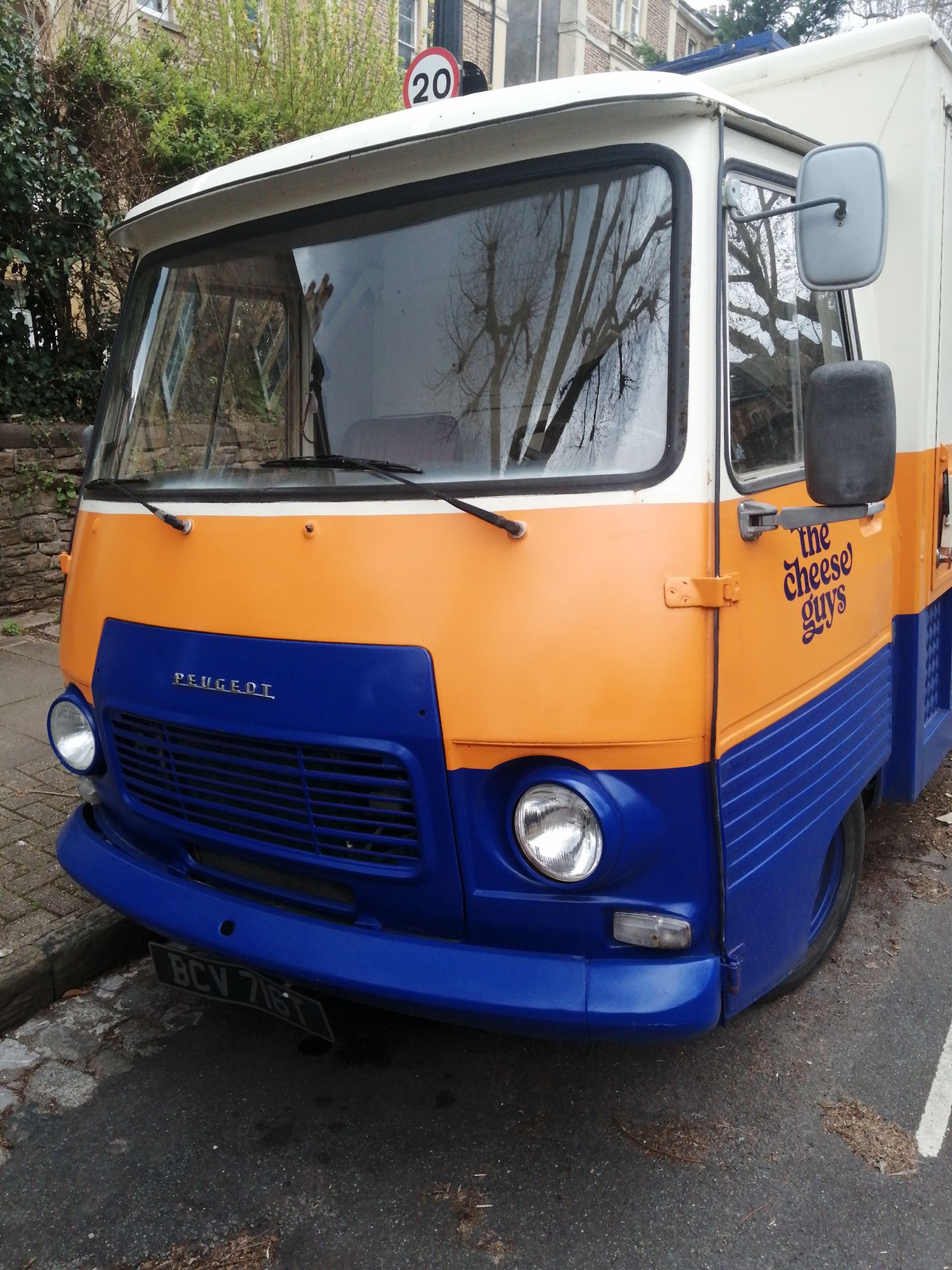 Peugeot J7 converted food truck. Odometer reading 160,049 kilometres, Manufactured 1979, converted - Bild 6 aus 16