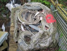 Quantity of wire rope slings etc to pallet