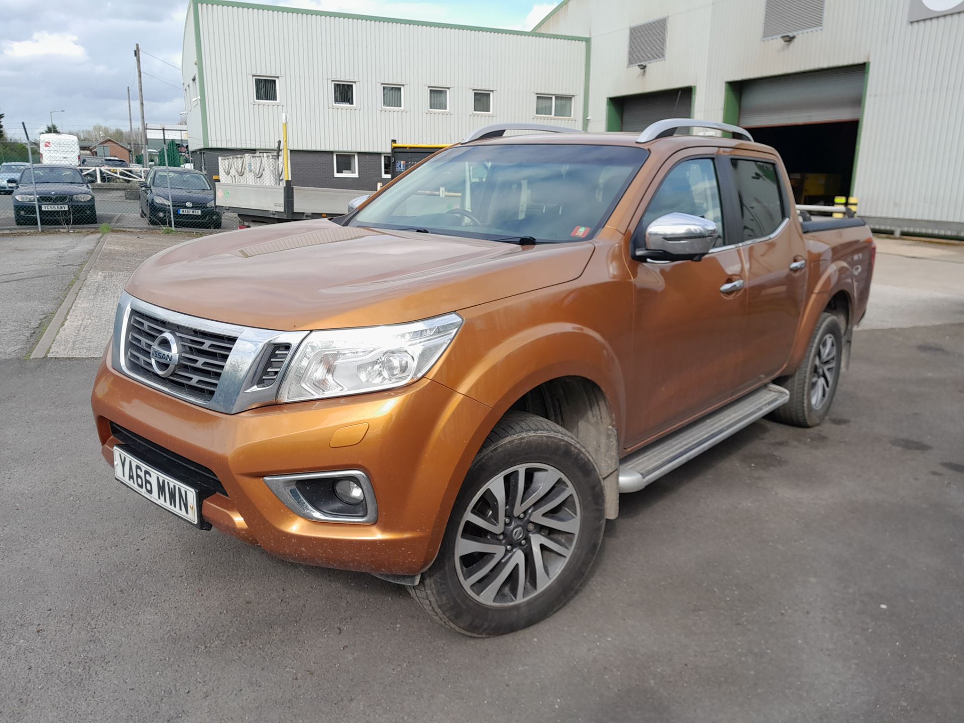 Nissan Navara Tekna 2.3 DCI 190 4WD Double Cab Pick Up, 2298cc Registration YA66 MWN, Date of - Image 3 of 16