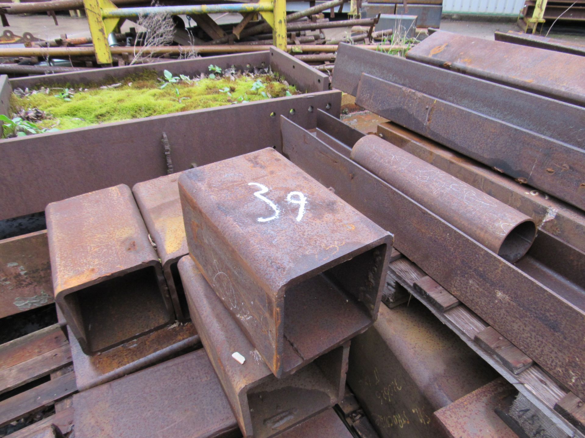 Large quantity large beam and box sections - Bild 3 aus 3