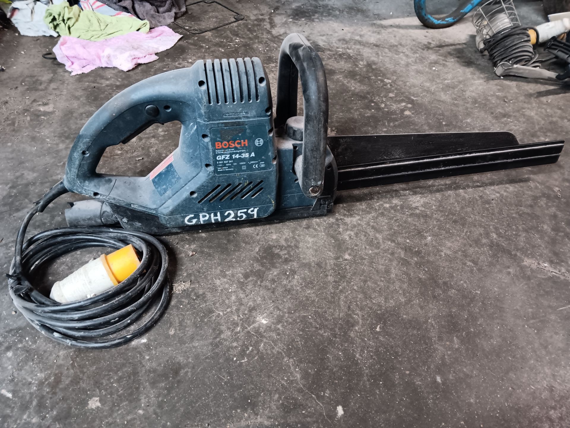 Bosch GFZ 14-35 A 110V Alligator Saw