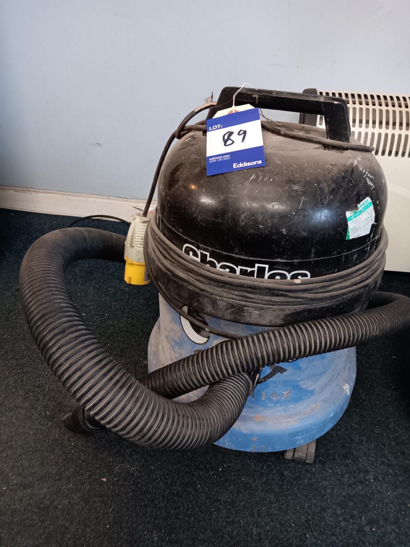 Charles 110V Vacuum Cleaner