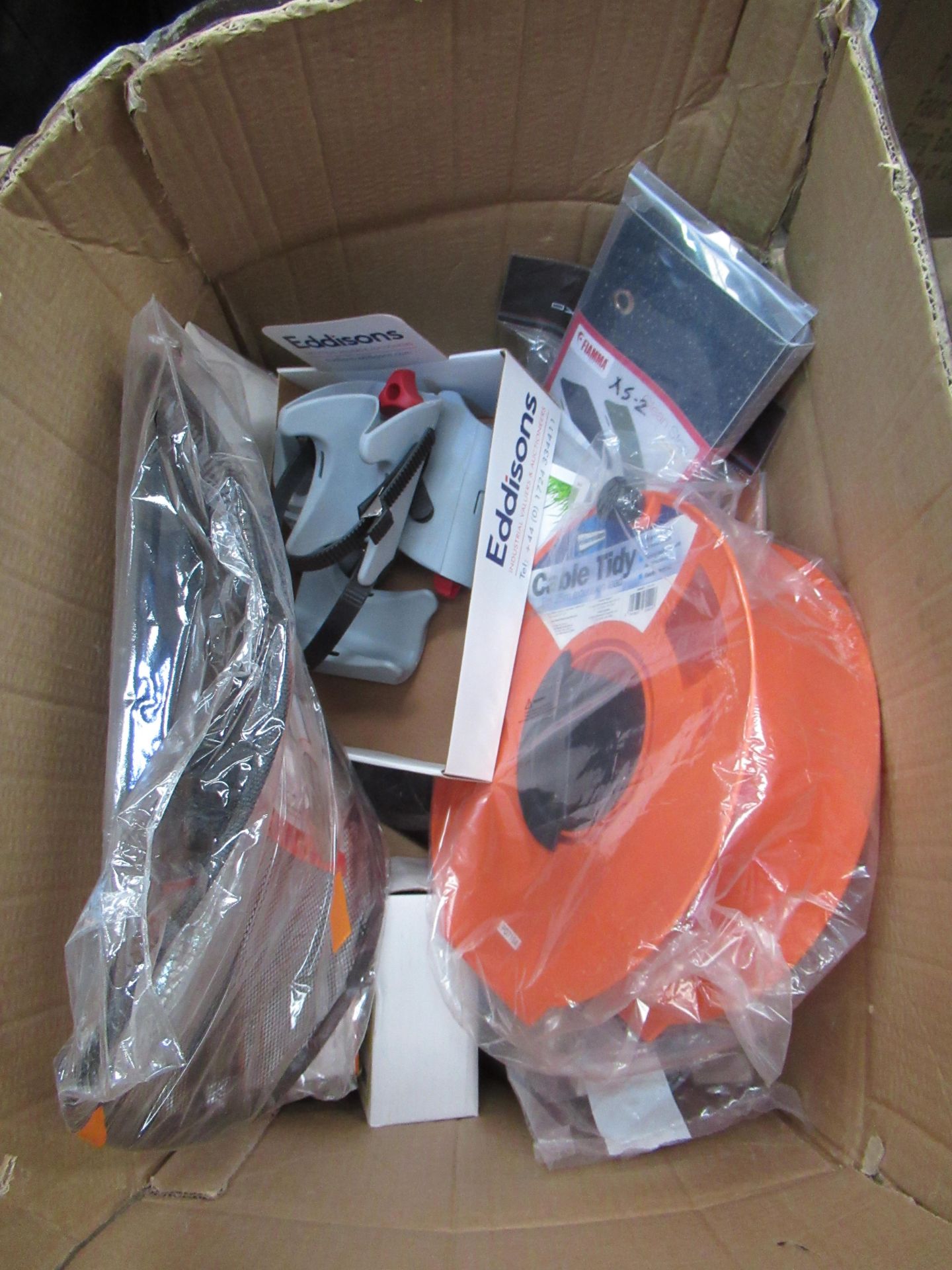 Box of Miscellaneous items, as lotted (Please note, Viewing Strongly Recommended - Eddisons have not - Image 2 of 4