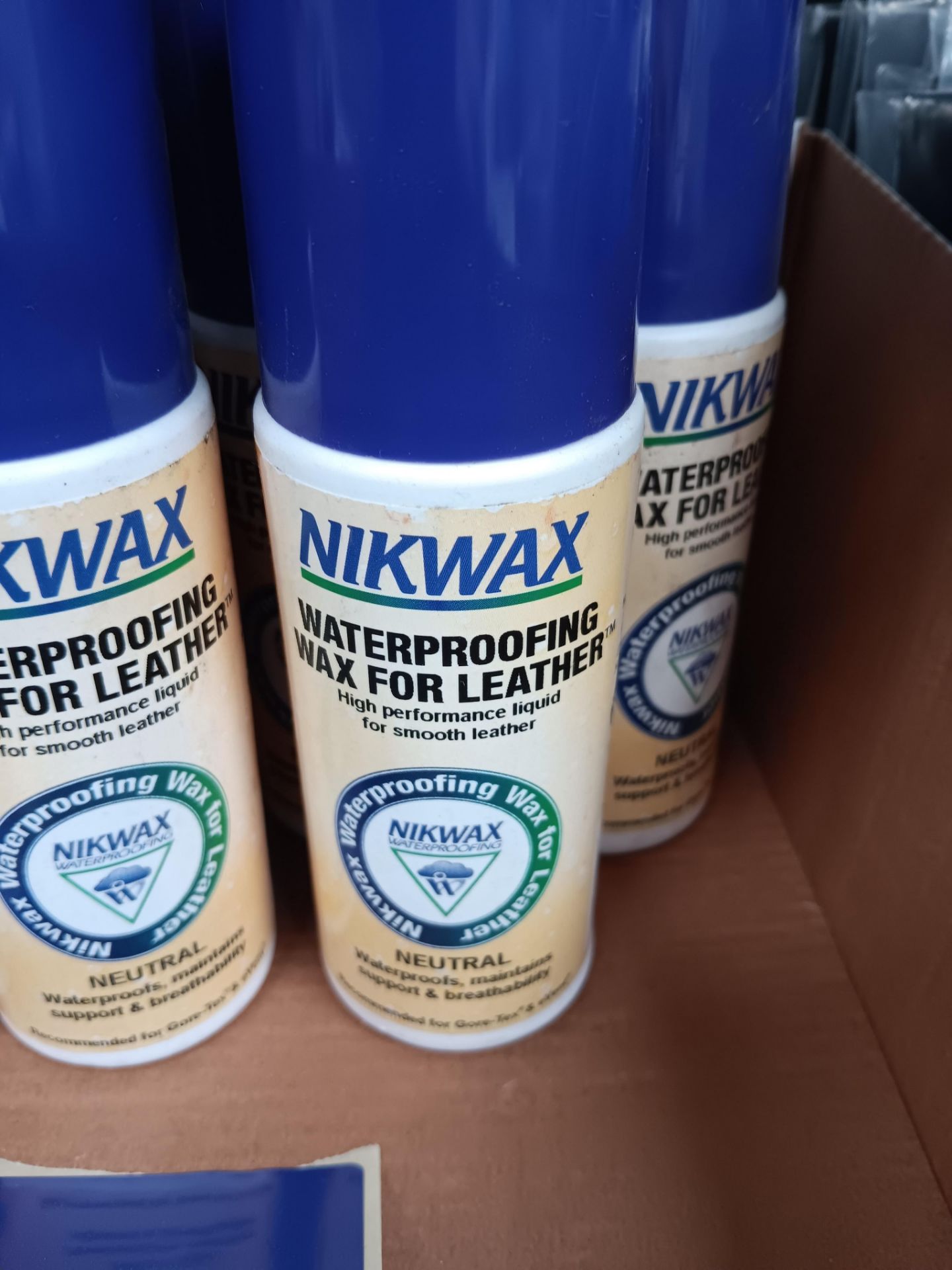 7 x Nikwax Waterproofing Wax for Leather (Please note, Viewing Strongly Recommended - Eddisons - Bild 2 aus 2
