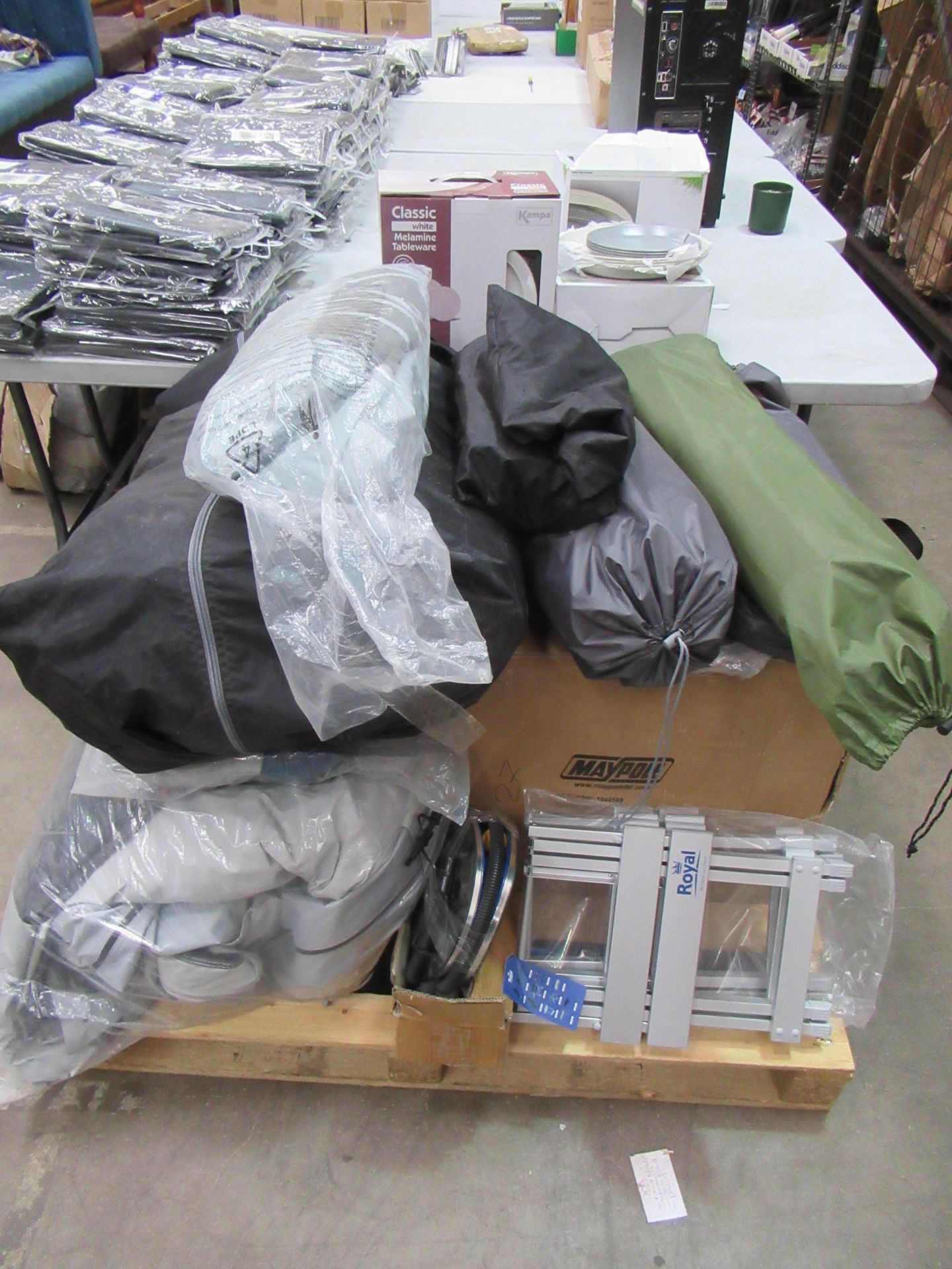 Miscellaneous lot to pallet, comprising assorted camping equipment, as lotted (Please note,