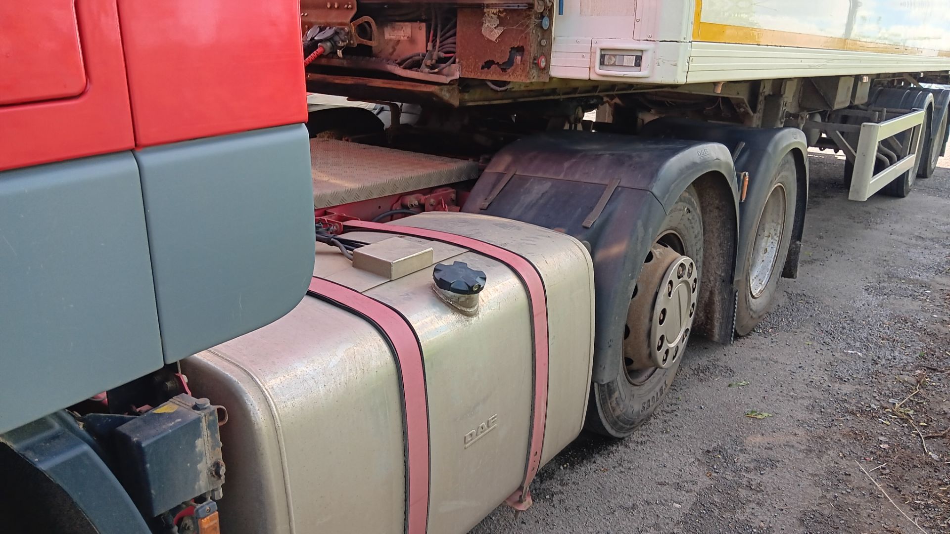 DAF Trucks FTG CF85.460V Euro 5 Tractor Unit, registration L66 NDT (formally AY12 AXF), odometer - Image 6 of 18