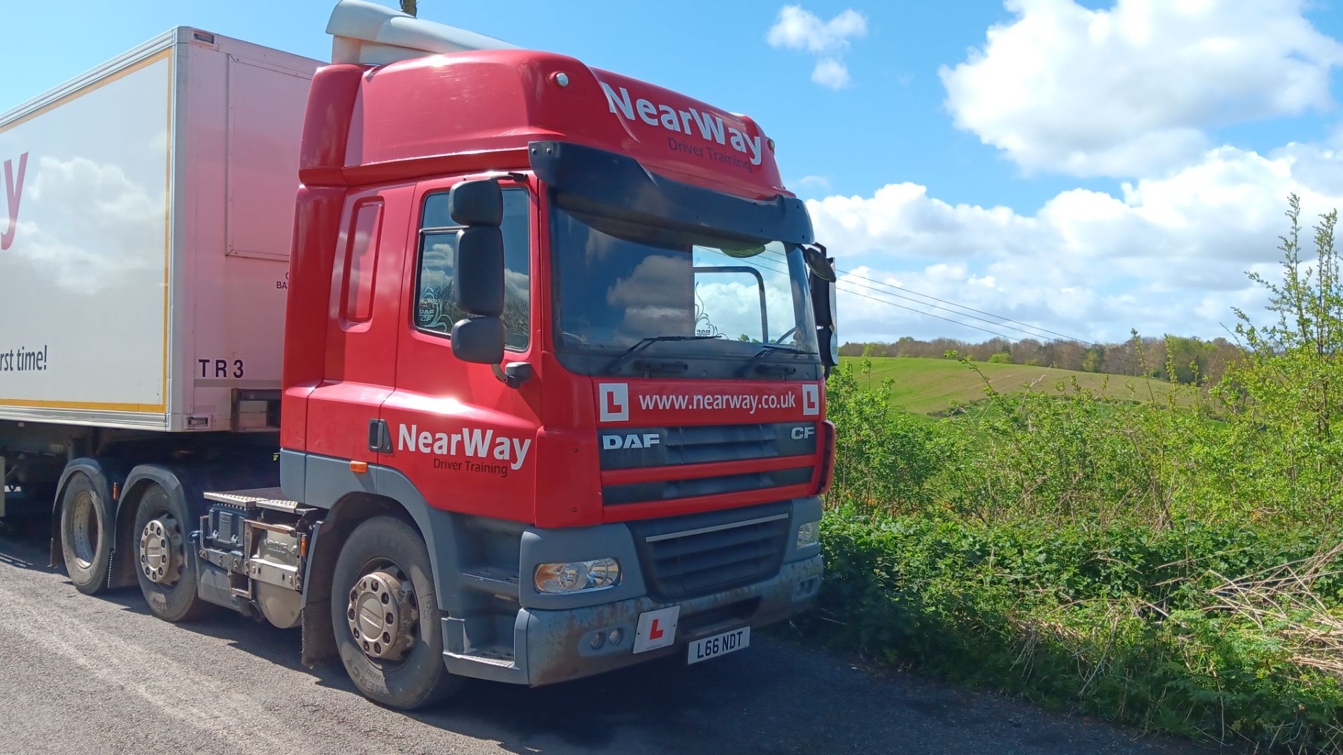 DAF Trucks FTG CF85.460V Euro 5 Tractor Unit, registration L66 NDT (formally AY12 AXF), odometer