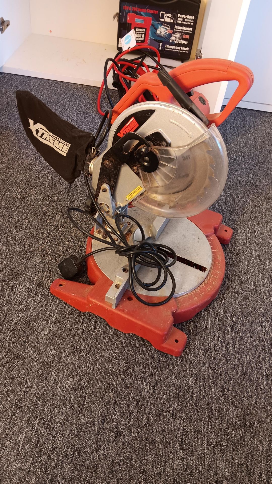 Challenge XTreme PSM210J1 1,200w 210mm compound mitre saw, serial number JF67W49, 240v – Located - Image 2 of 3